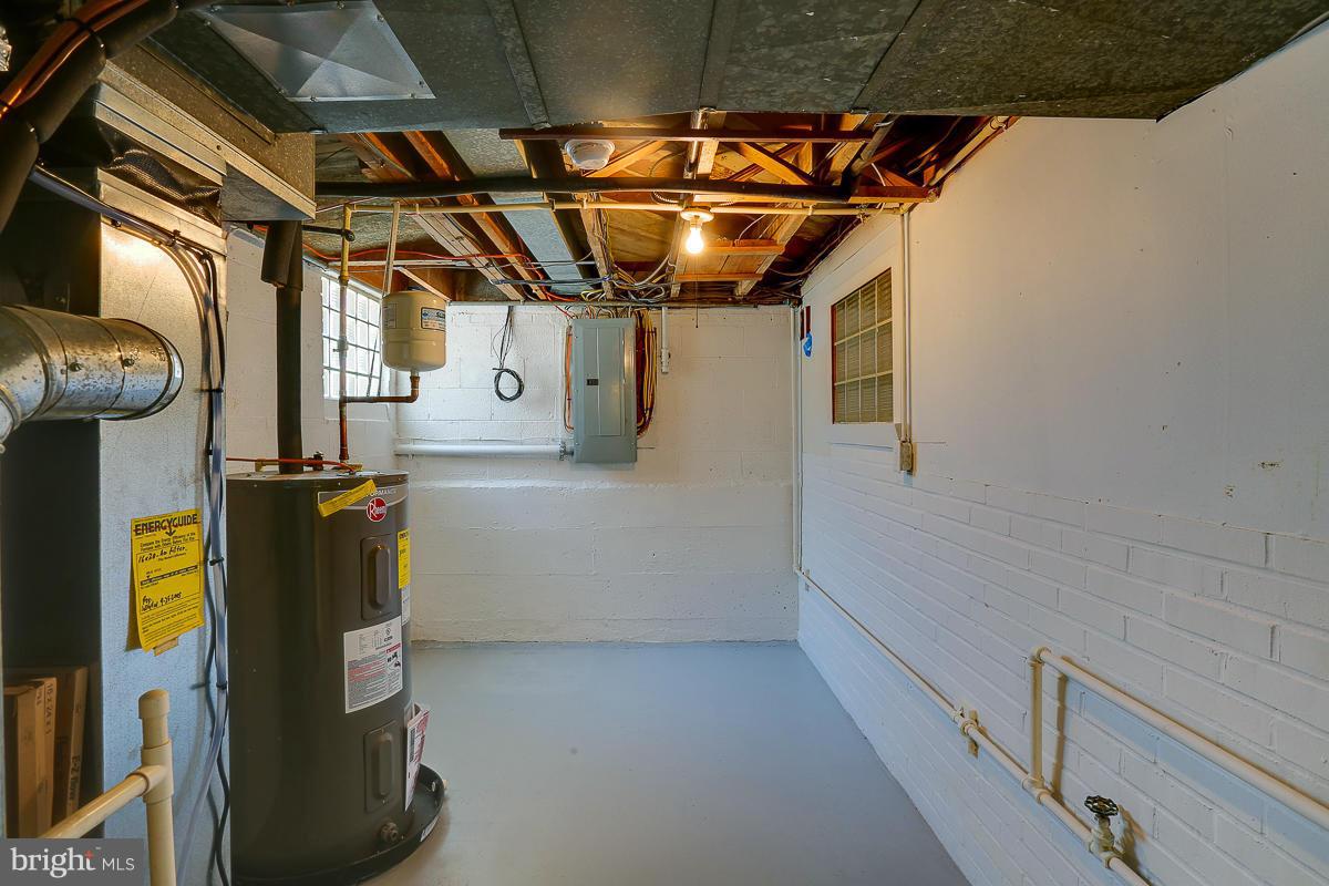 ROSEDALE GARDENS - Residential