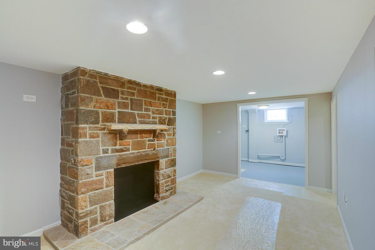 ROSEDALE GARDENS - Residential