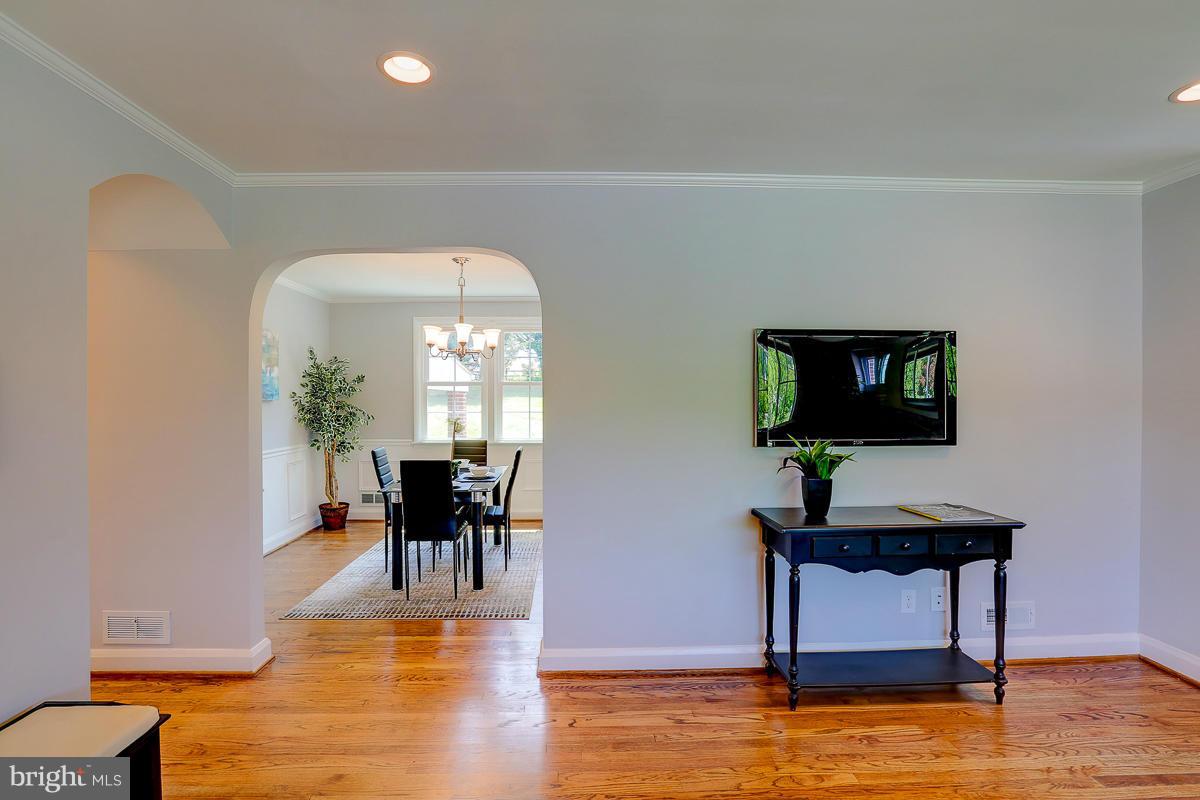 ROSEDALE GARDENS - Residential