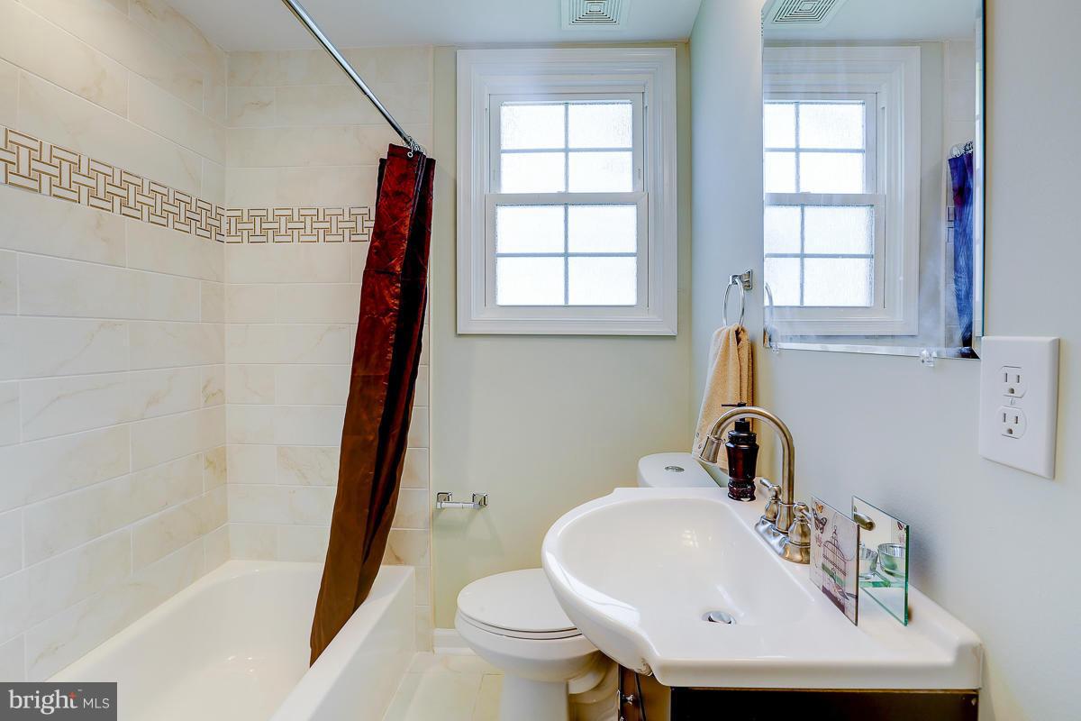 ROSEDALE GARDENS - Residential