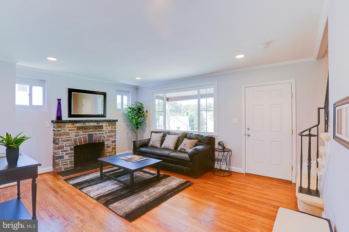 ROSEDALE GARDENS - Residential