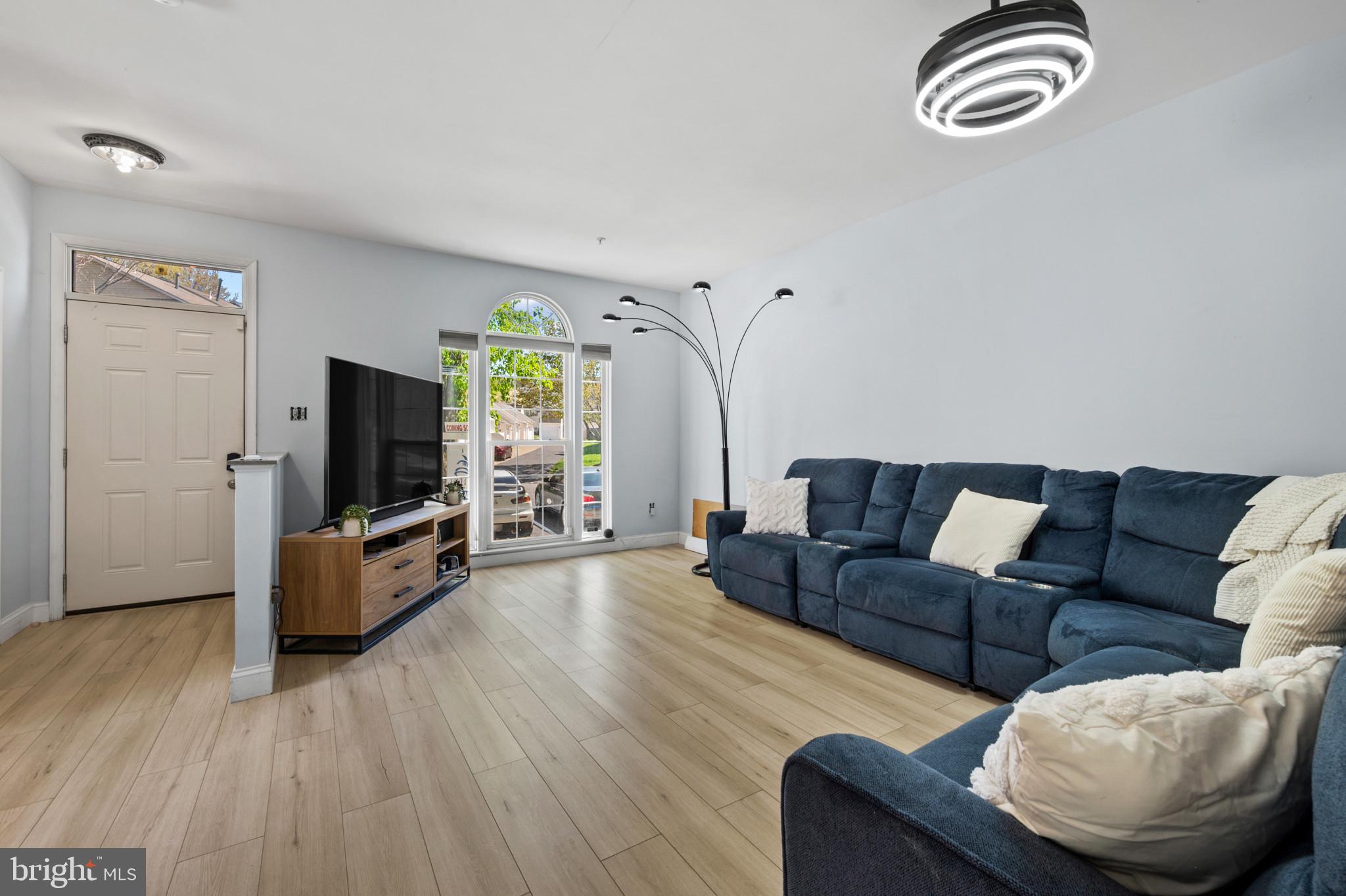 MARLTON TOWN - Residential