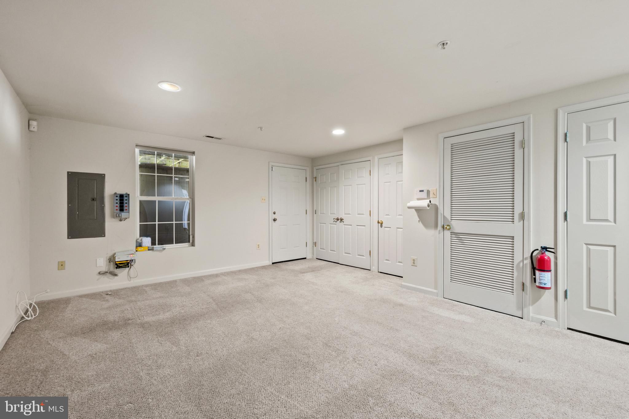 MARLTON TOWN - Residential