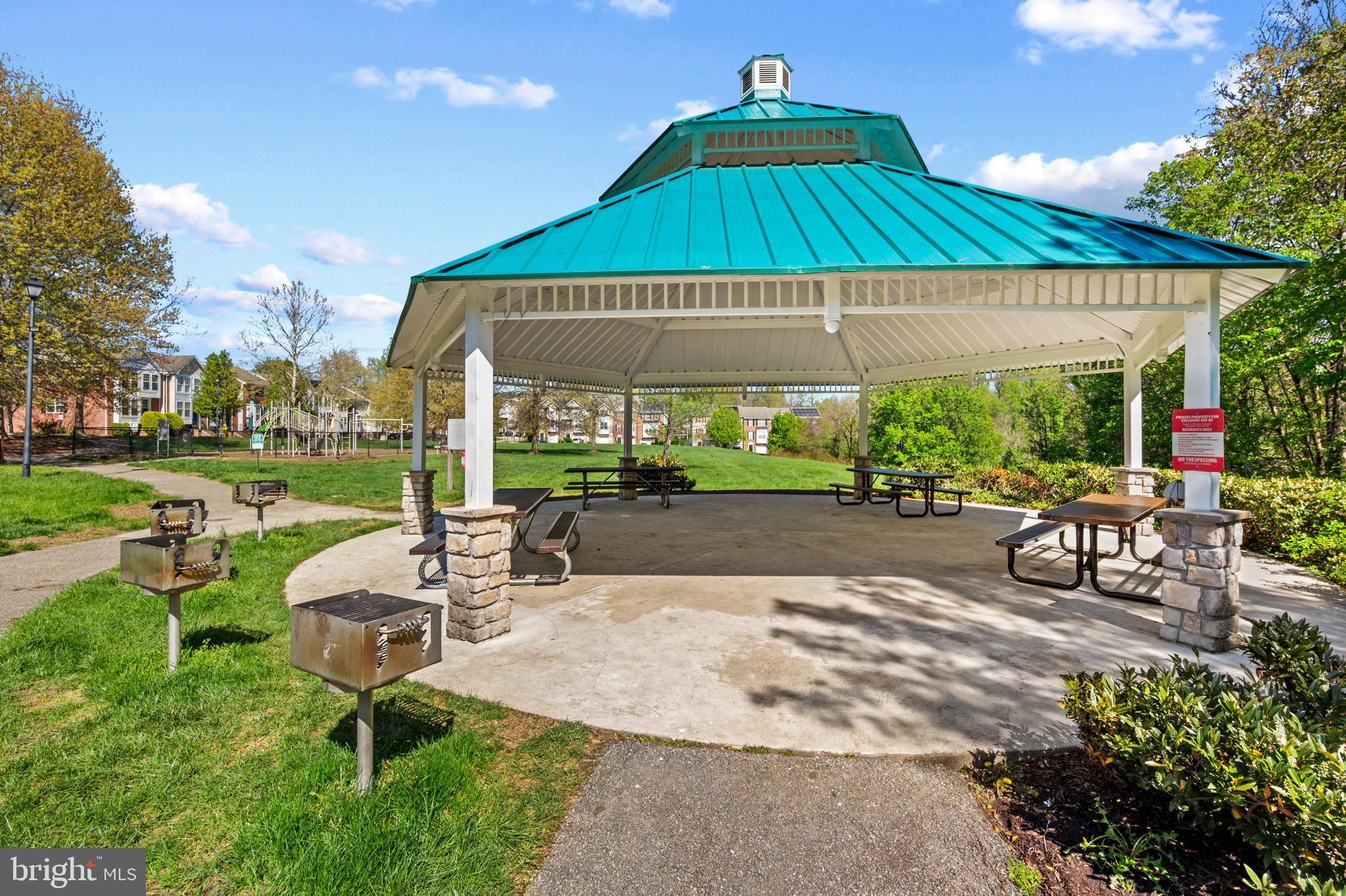 MARLTON TOWN - Residential