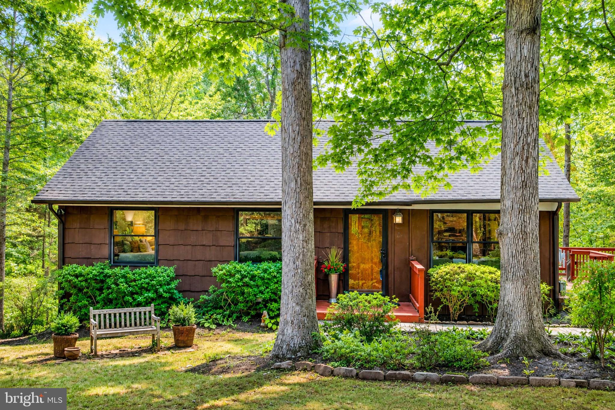 10924 RAVENWOOD DRIVE