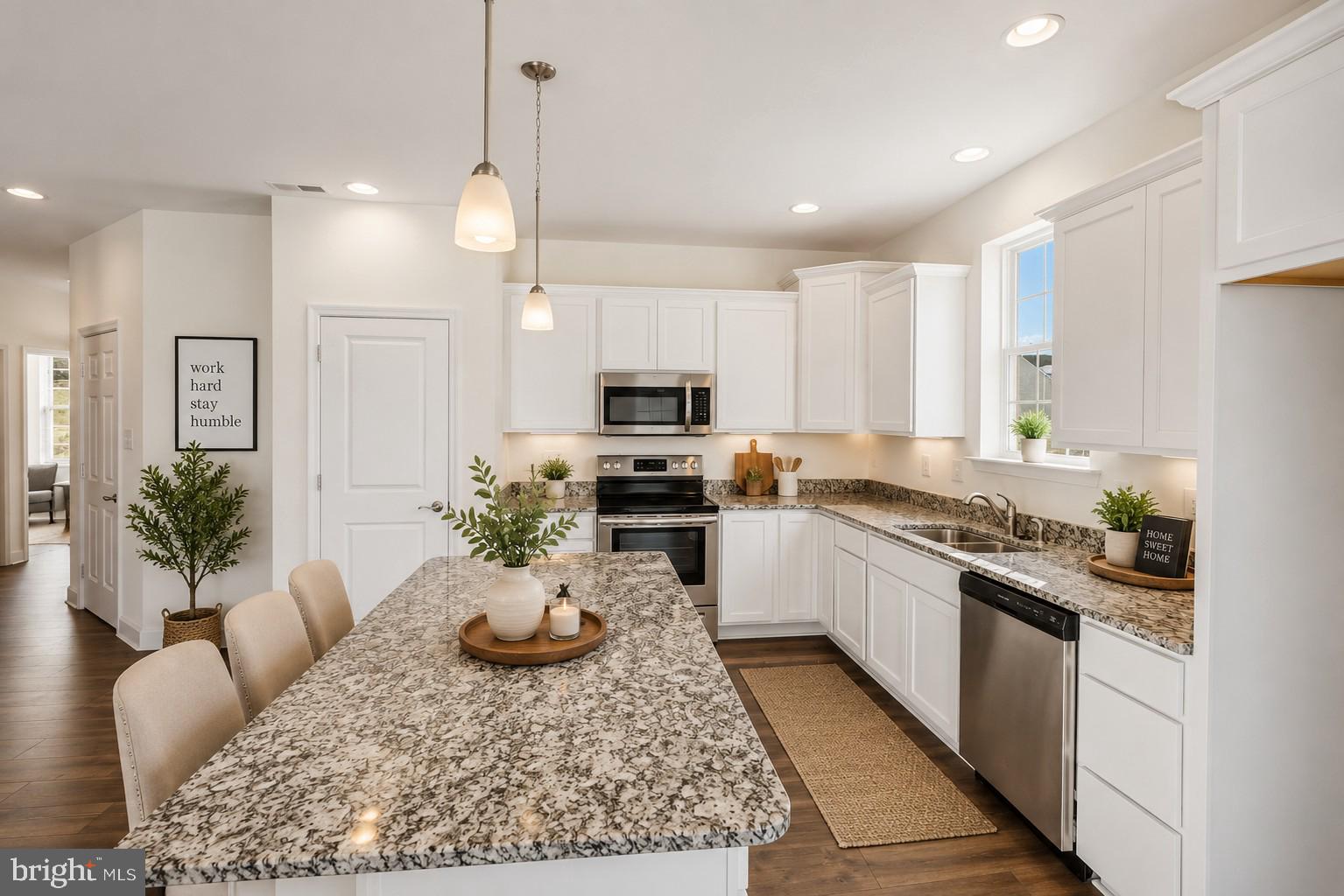 25 TANAGER COURT C14