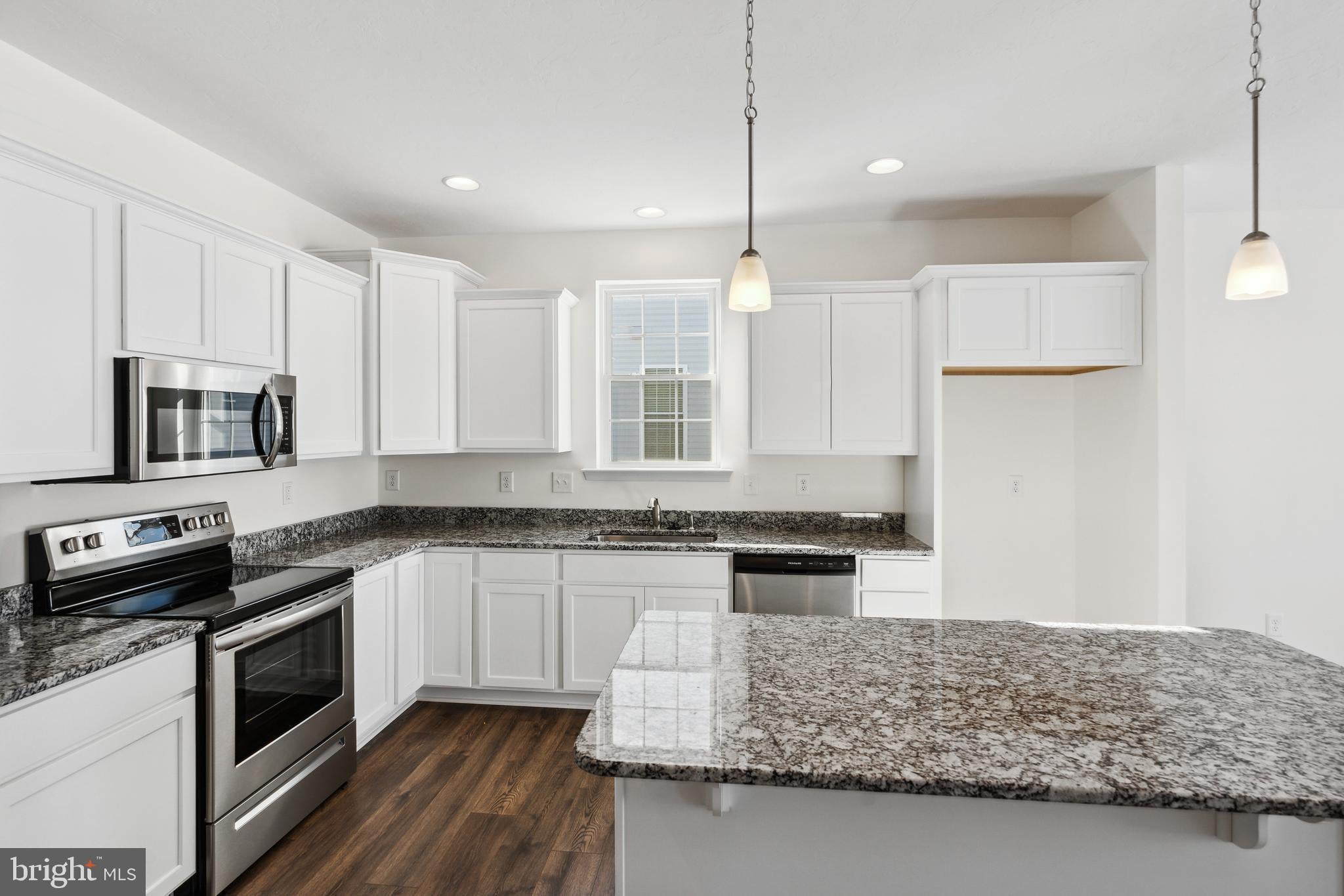 25 TANAGER COURT C14