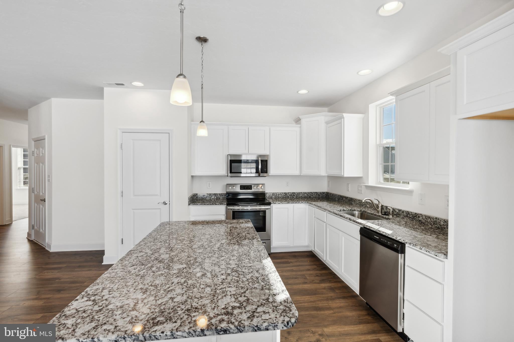 25 TANAGER COURT C14
