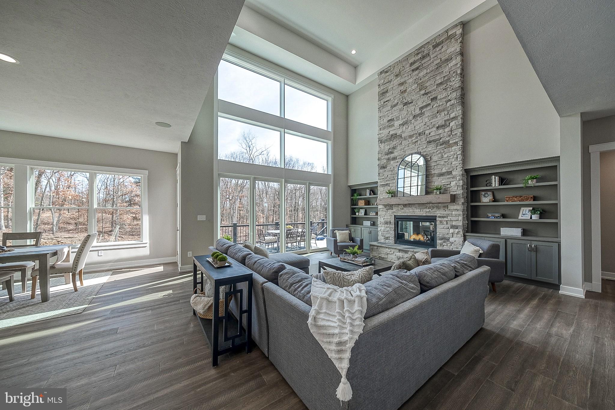 BRIARWOOD - Residential
