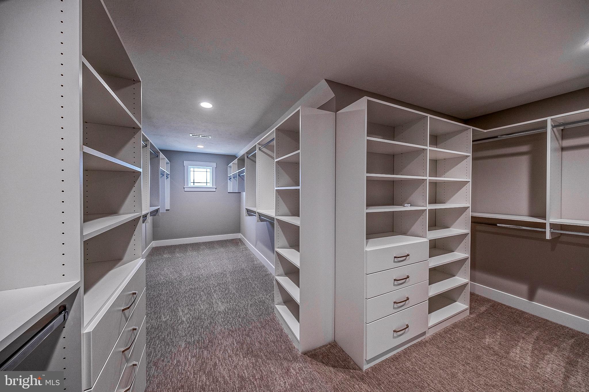 BRIARWOOD - Residential