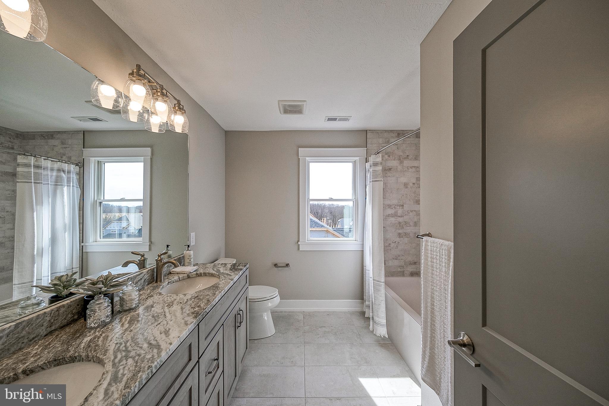 BRIARWOOD - Residential