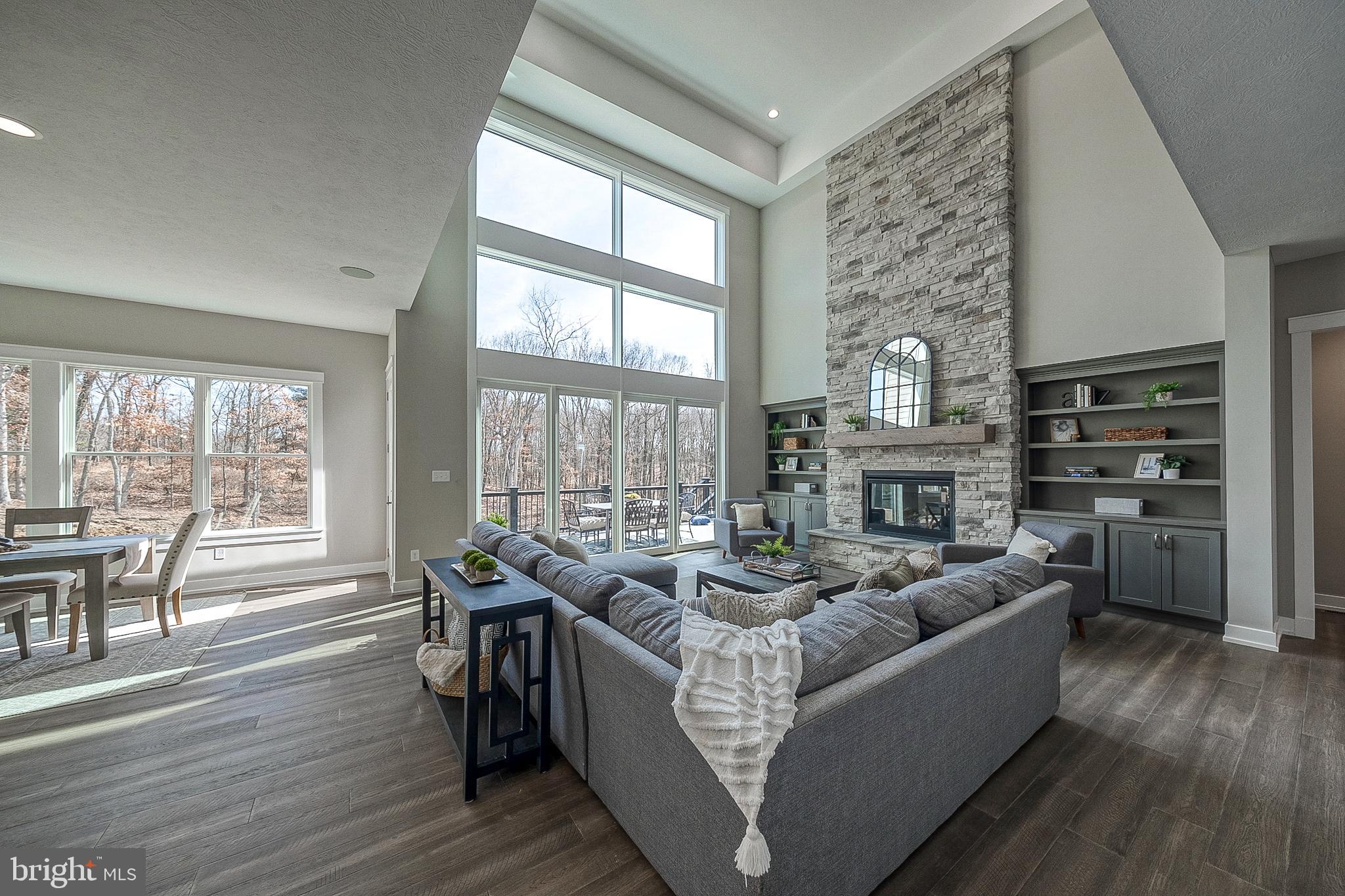 BRIARWOOD - Residential