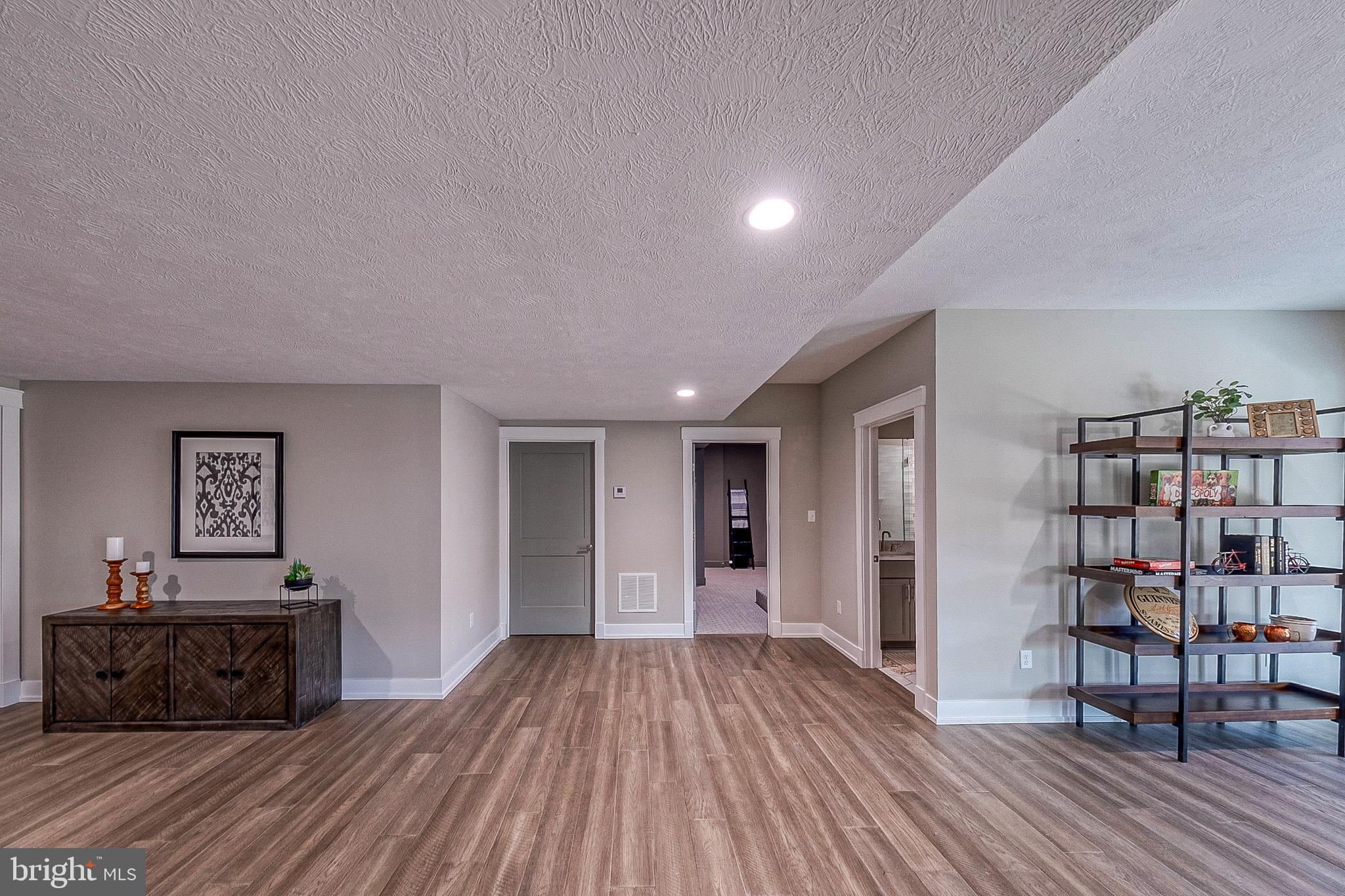 BRIARWOOD - Residential