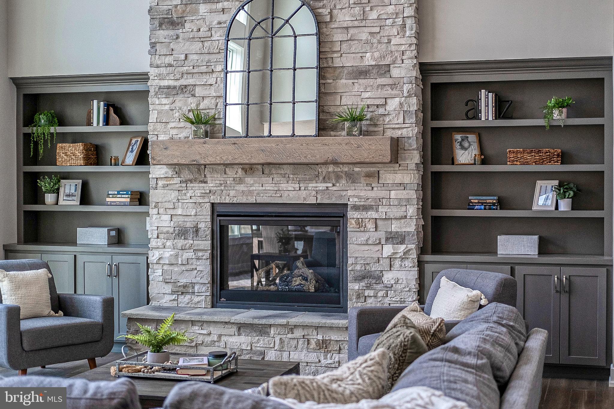 BRIARWOOD - Residential