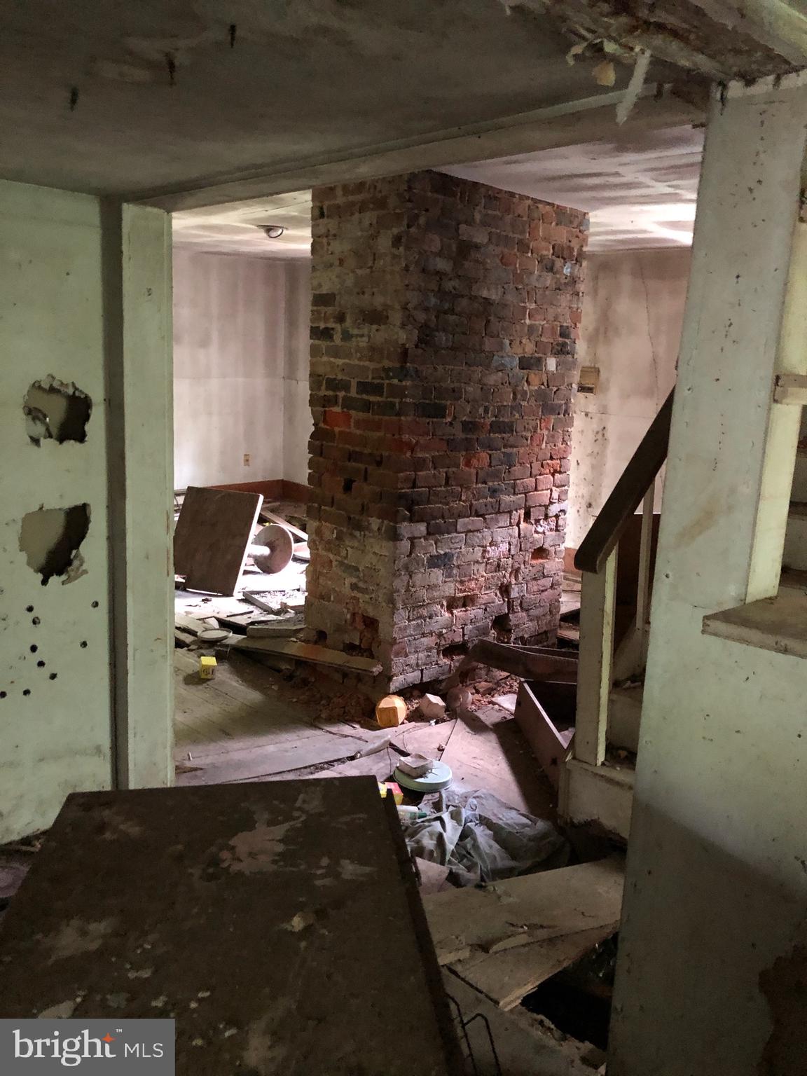 1064 HUNTERS LODGE ROAD