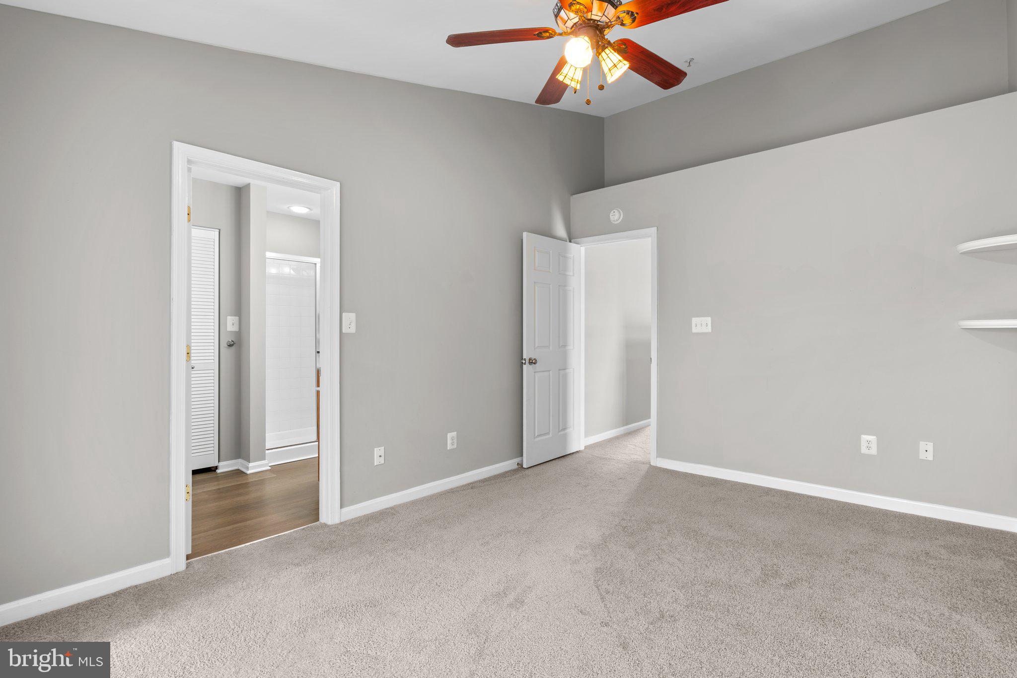 SEVEN OAKS - Residential