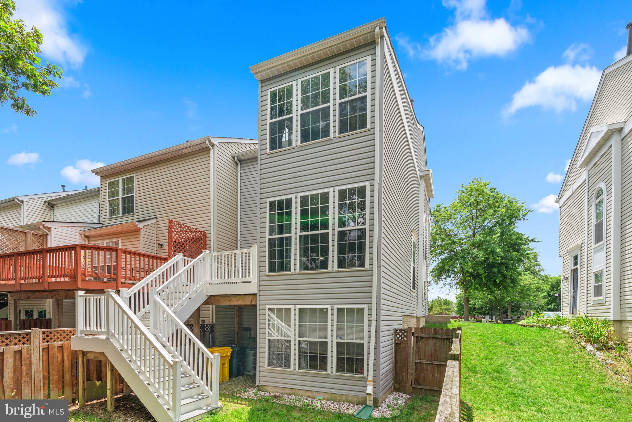 SEVEN OAKS - Residential