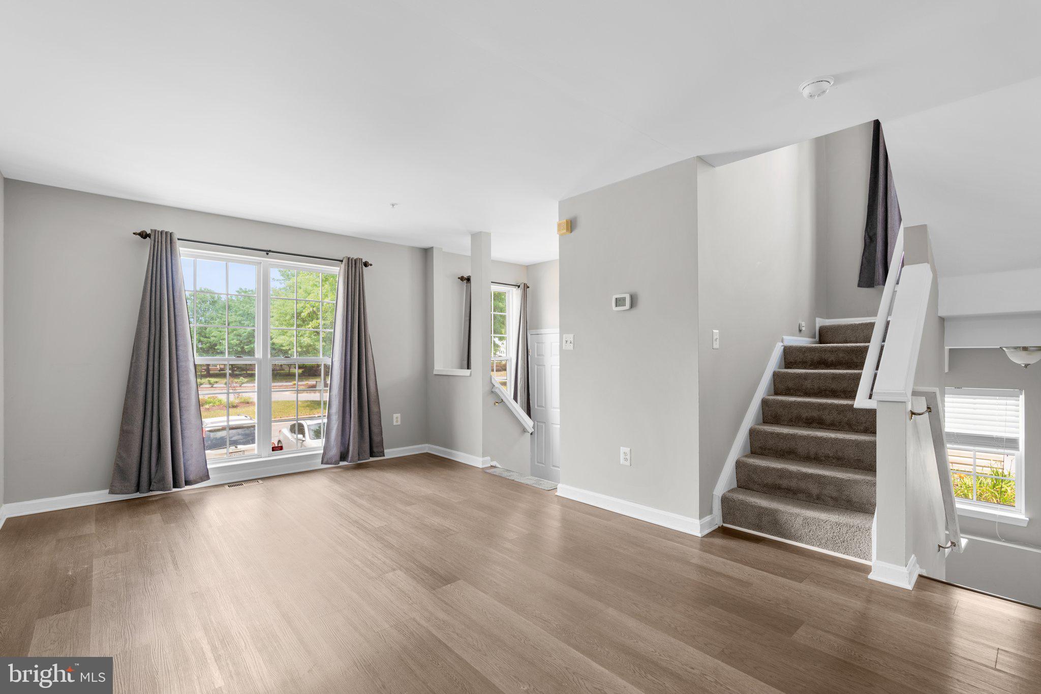 SEVEN OAKS - Residential