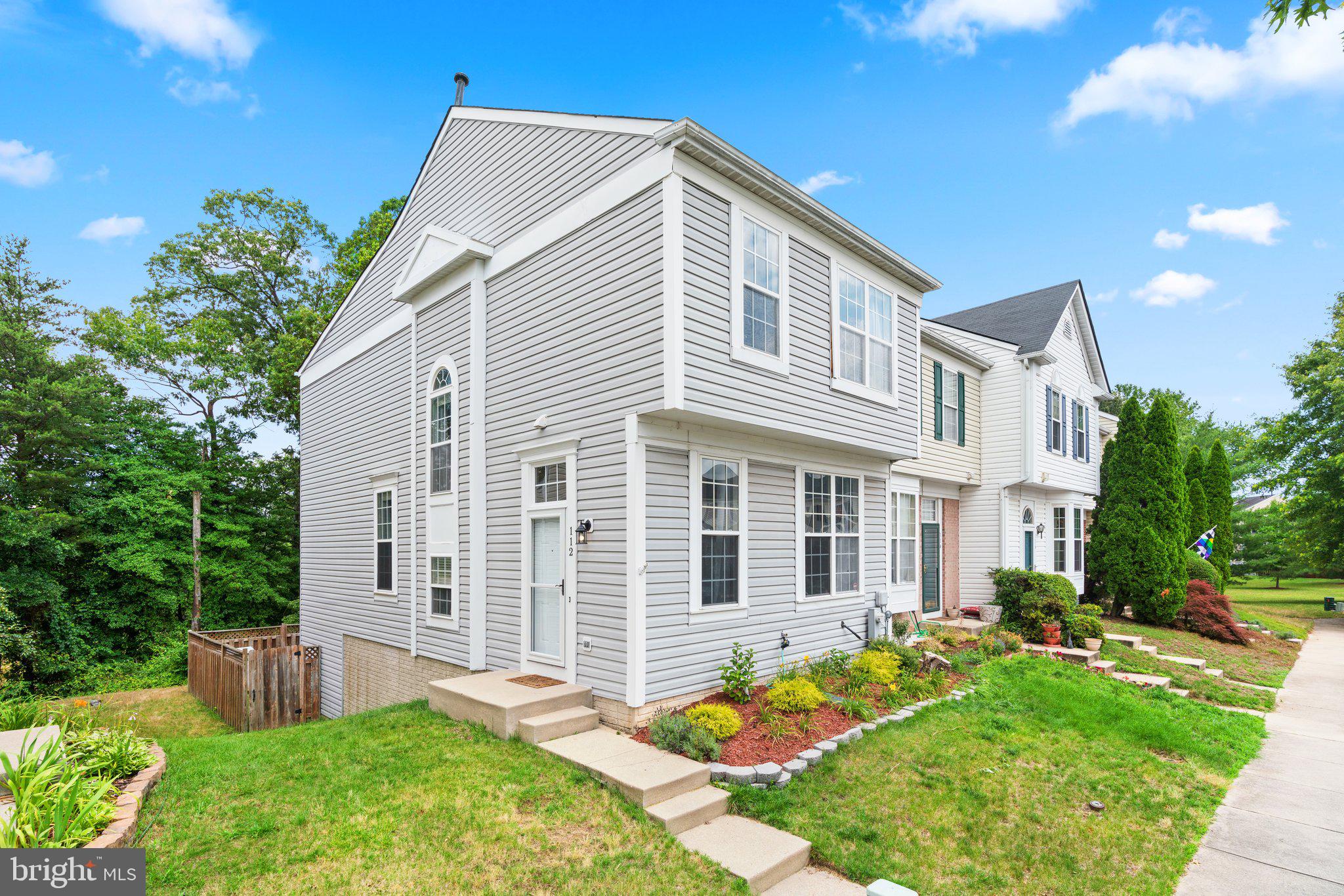 SEVEN OAKS - Residential