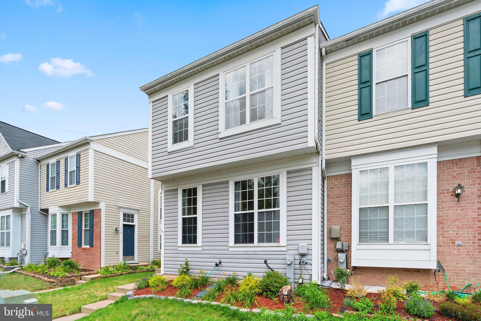 SEVEN OAKS - Residential