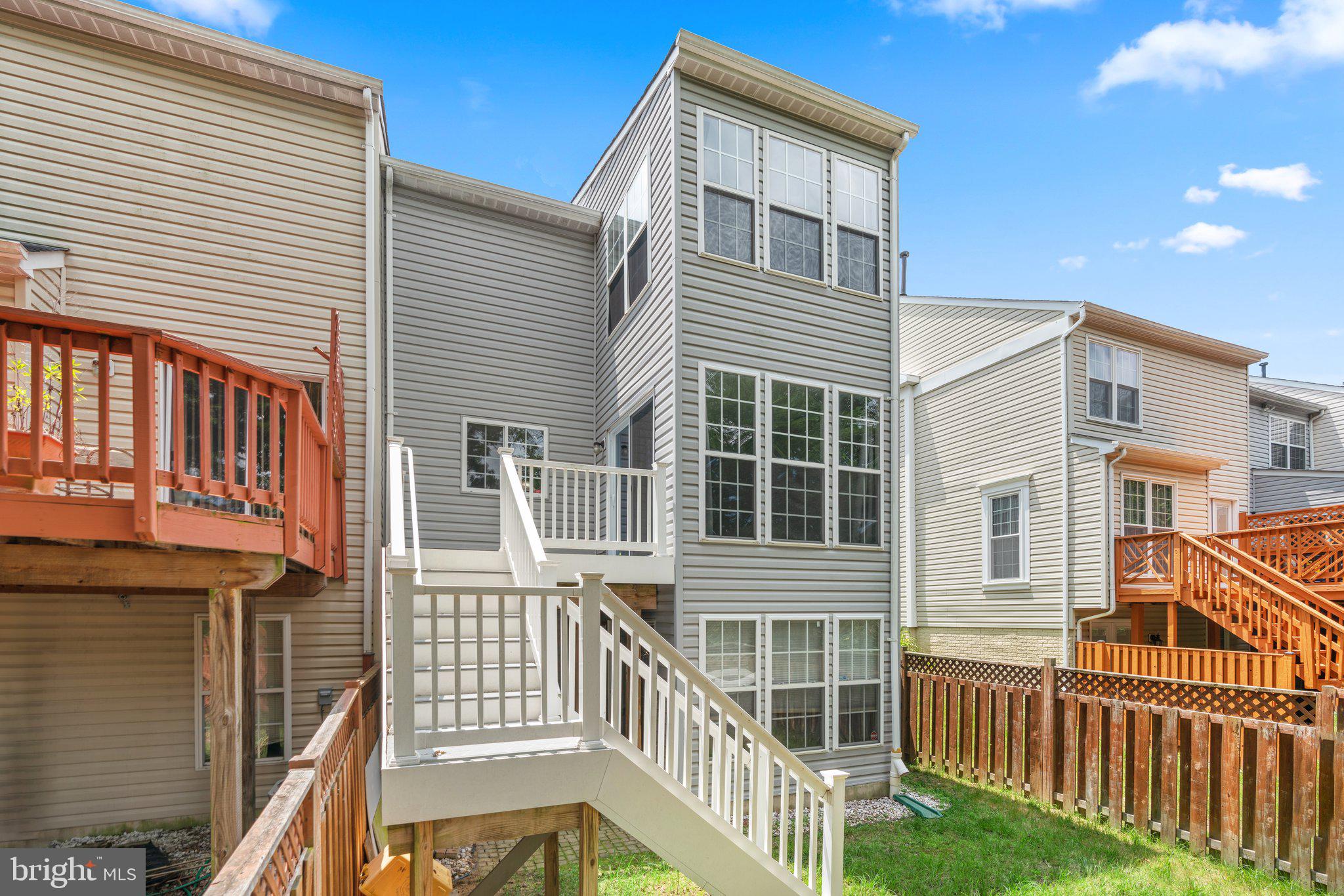 SEVEN OAKS - Residential