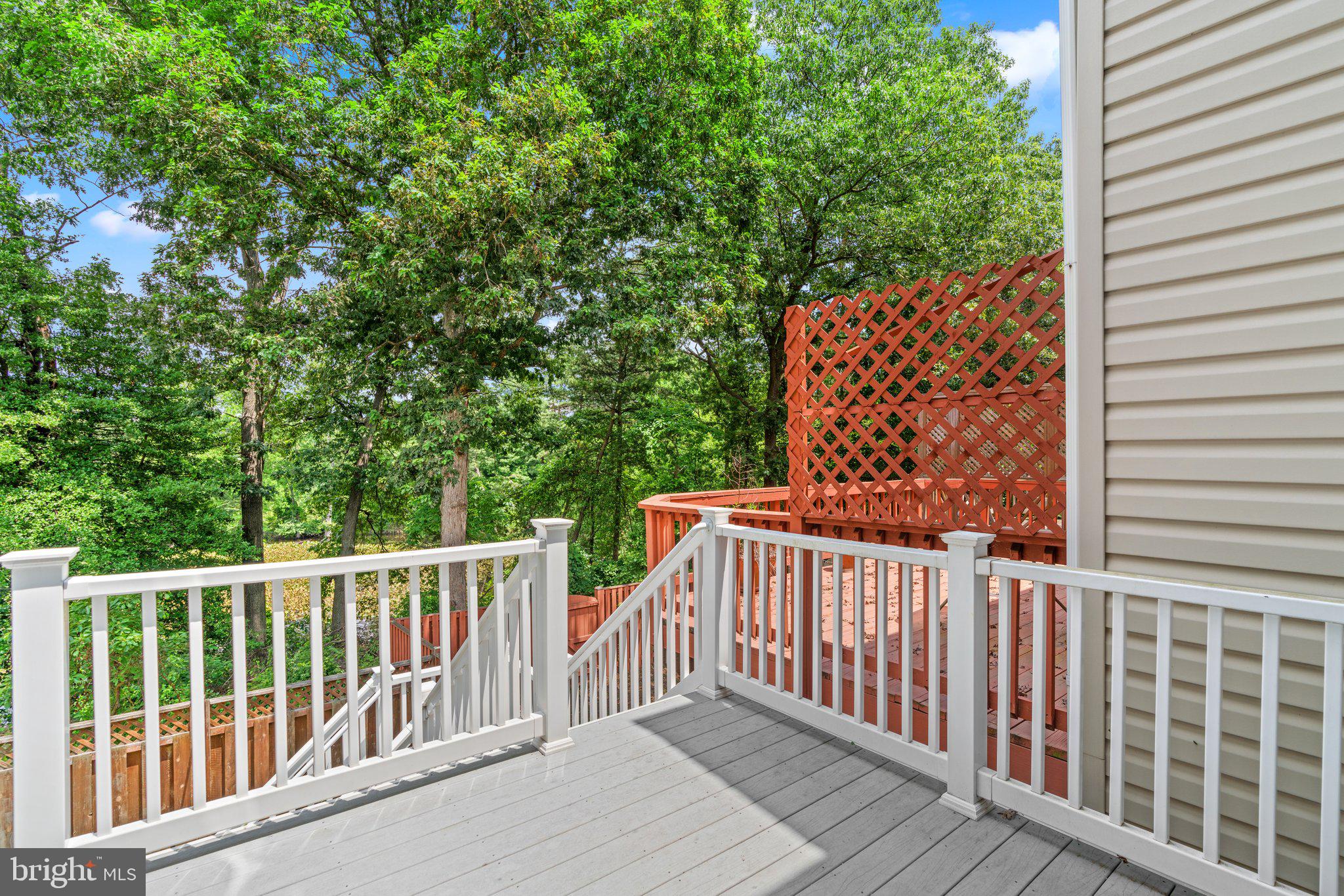 SEVEN OAKS - Residential