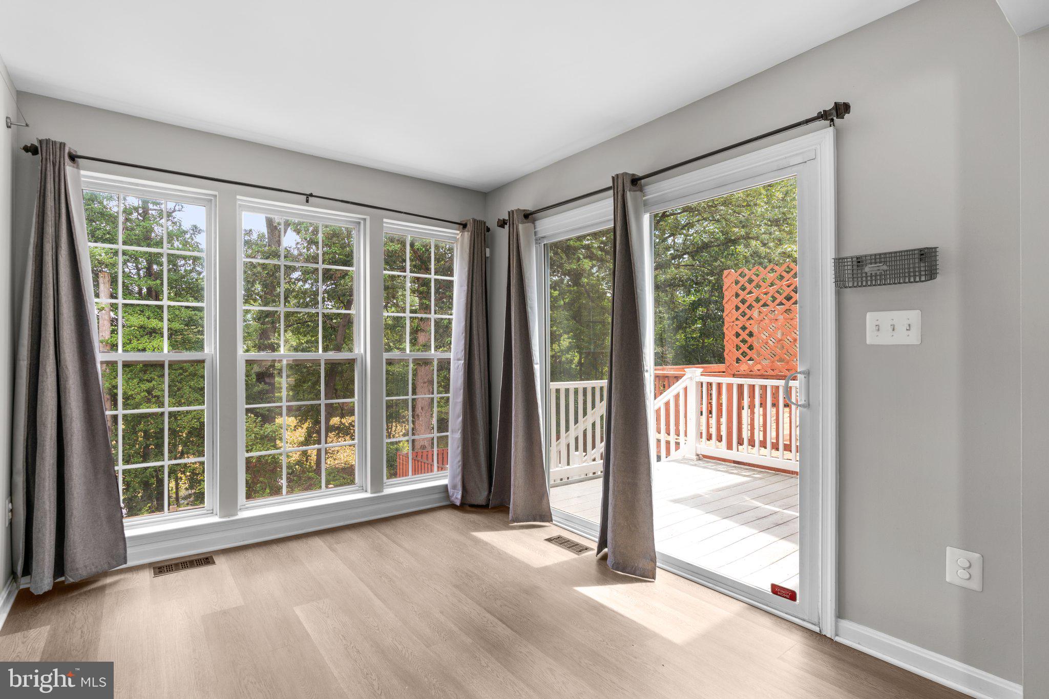 SEVEN OAKS - Residential