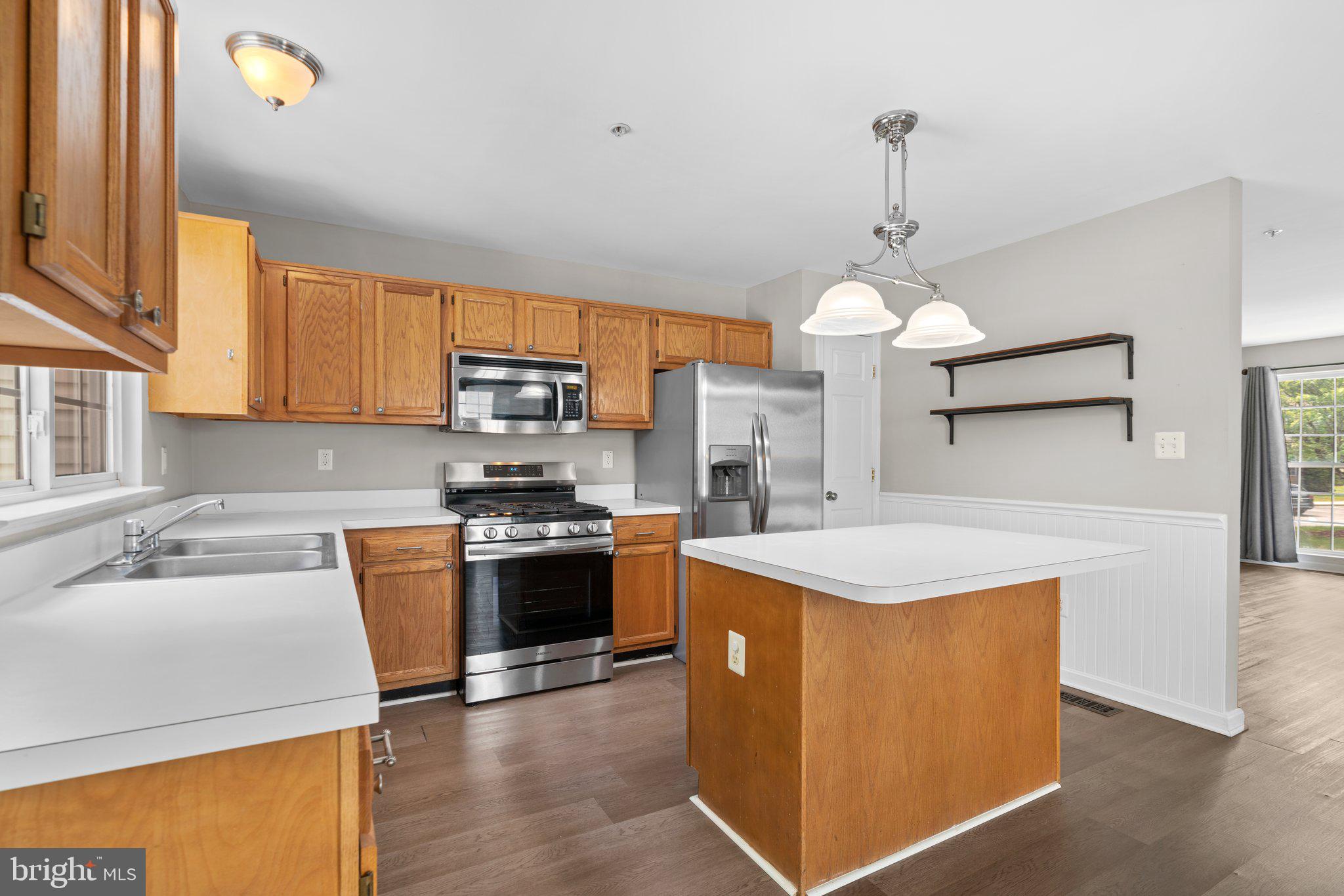 SEVEN OAKS - Residential