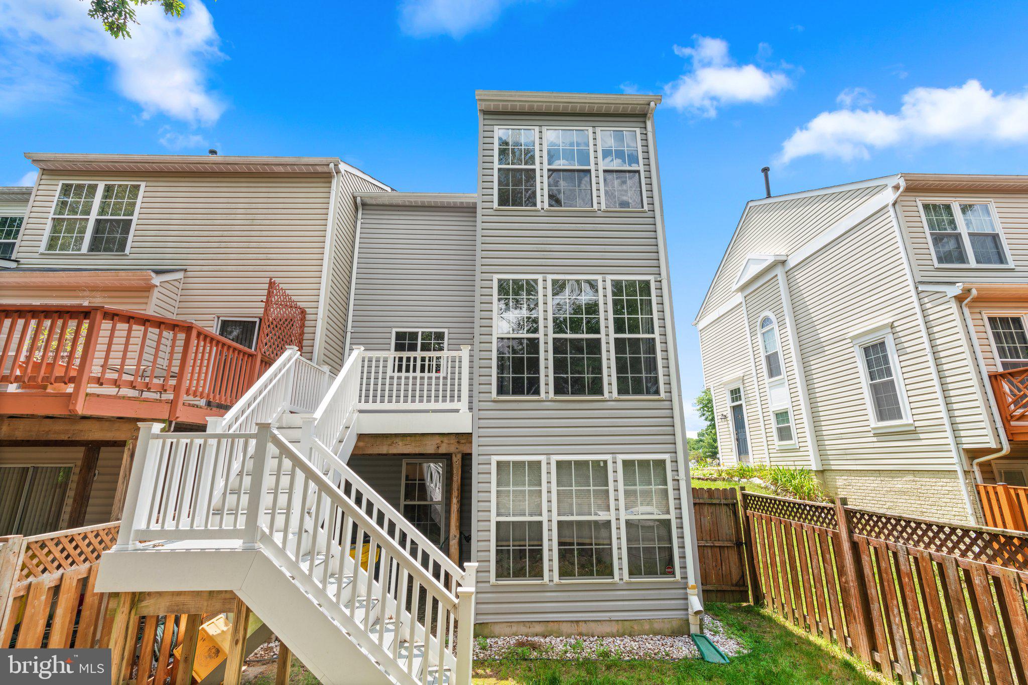 SEVEN OAKS - Residential