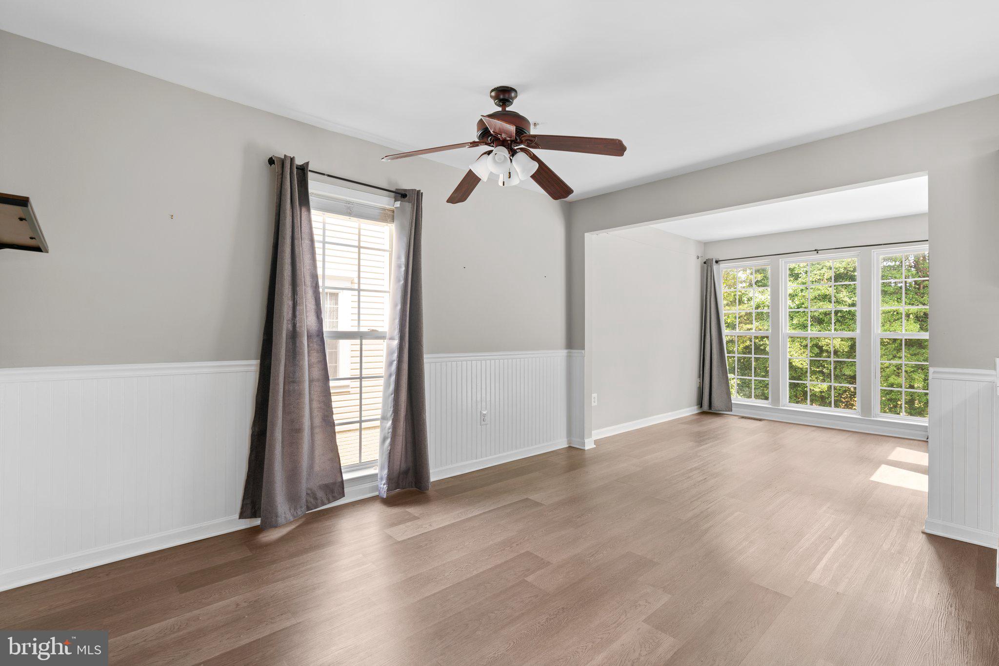 SEVEN OAKS - Residential