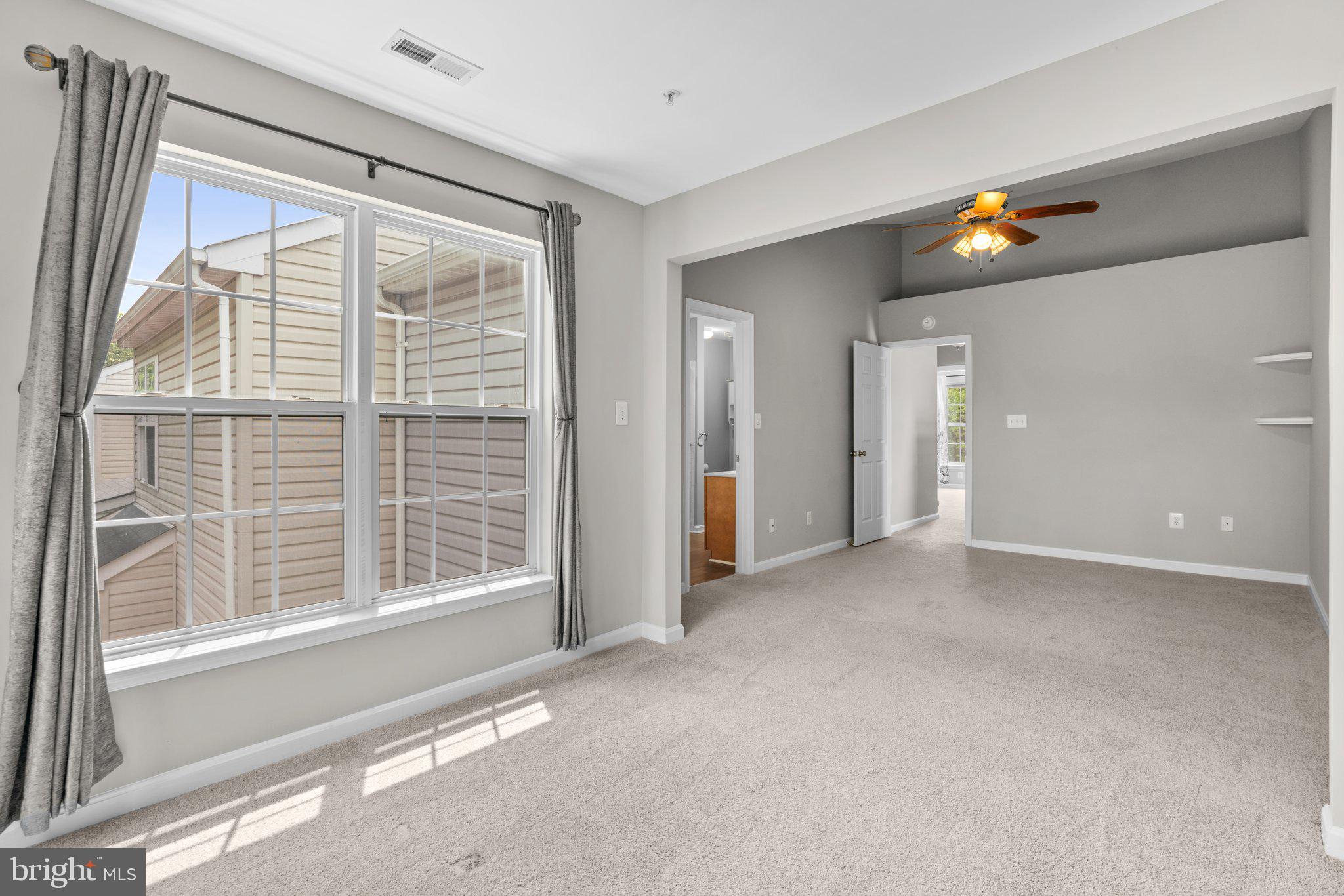 SEVEN OAKS - Residential