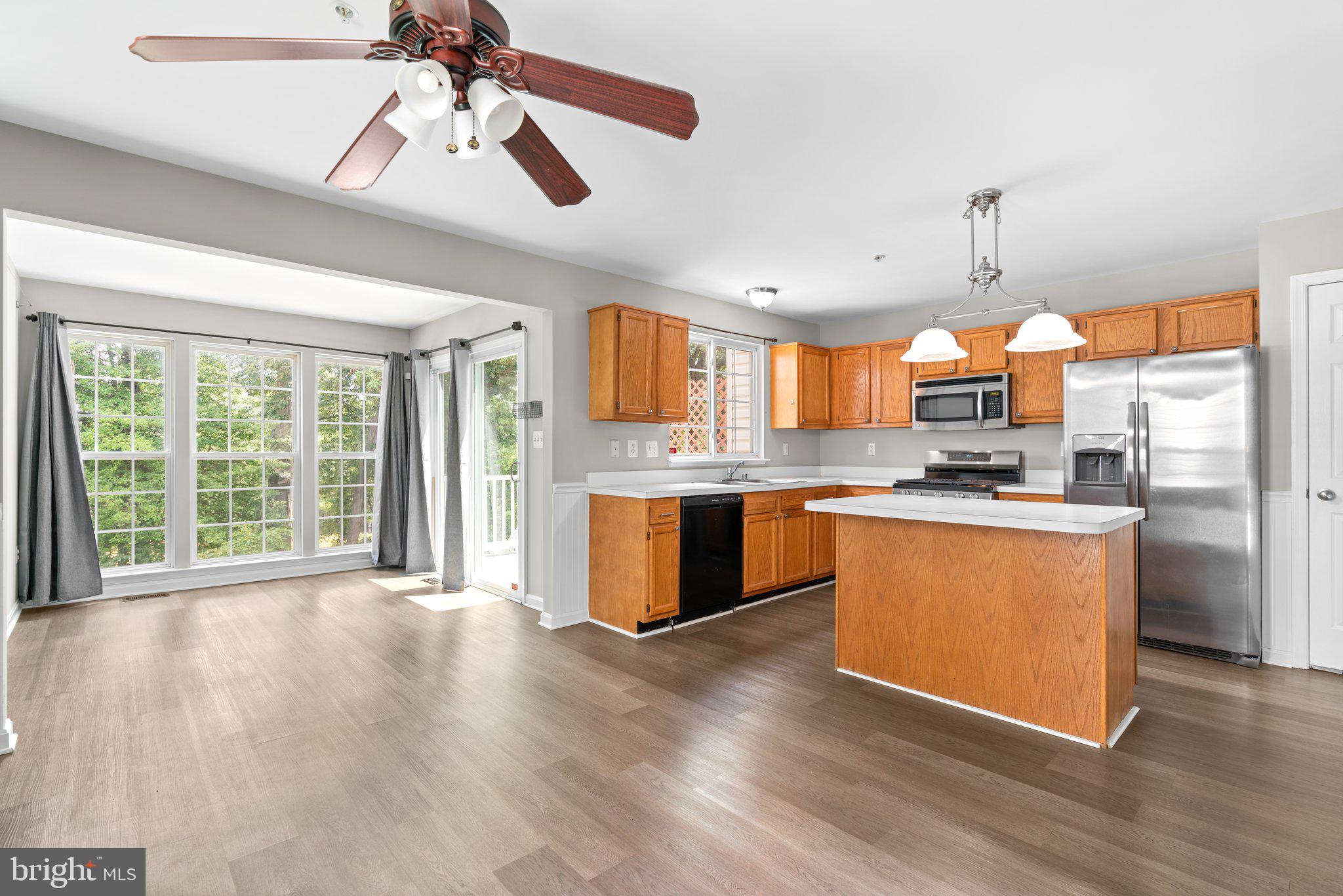 SEVEN OAKS - Residential