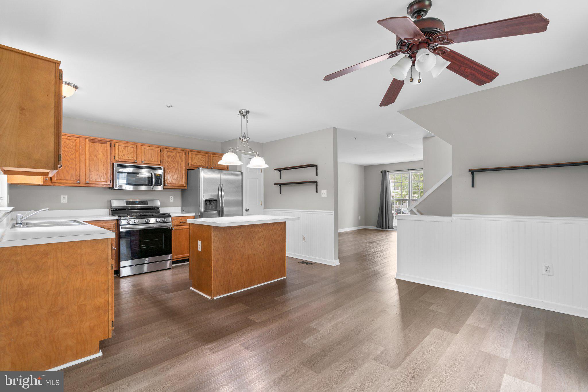 SEVEN OAKS - Residential