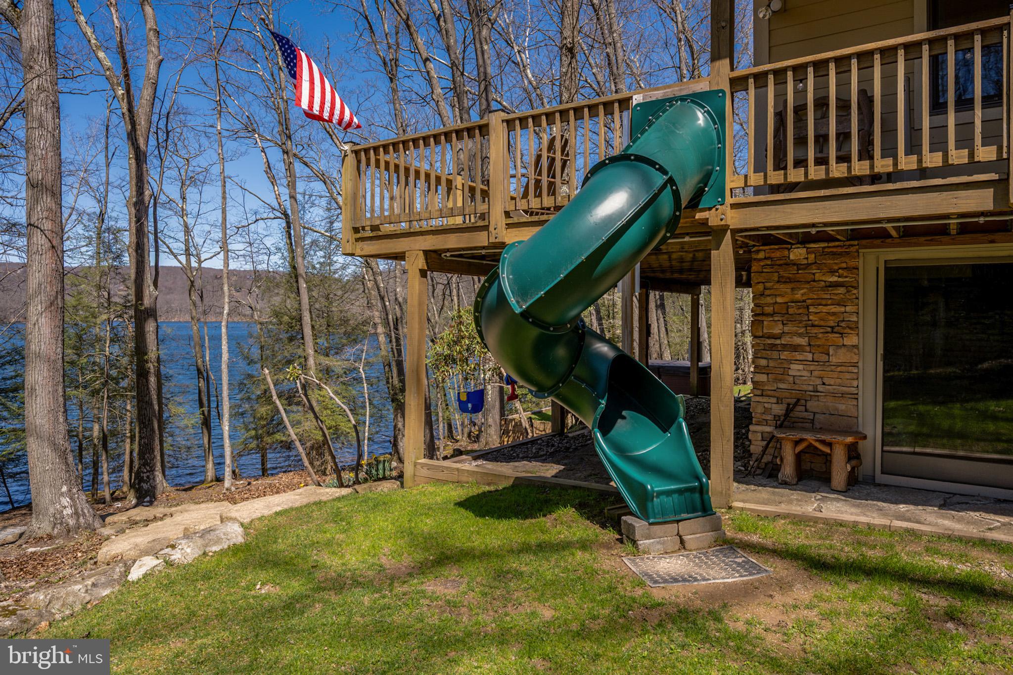 EDGEWATER - Residential