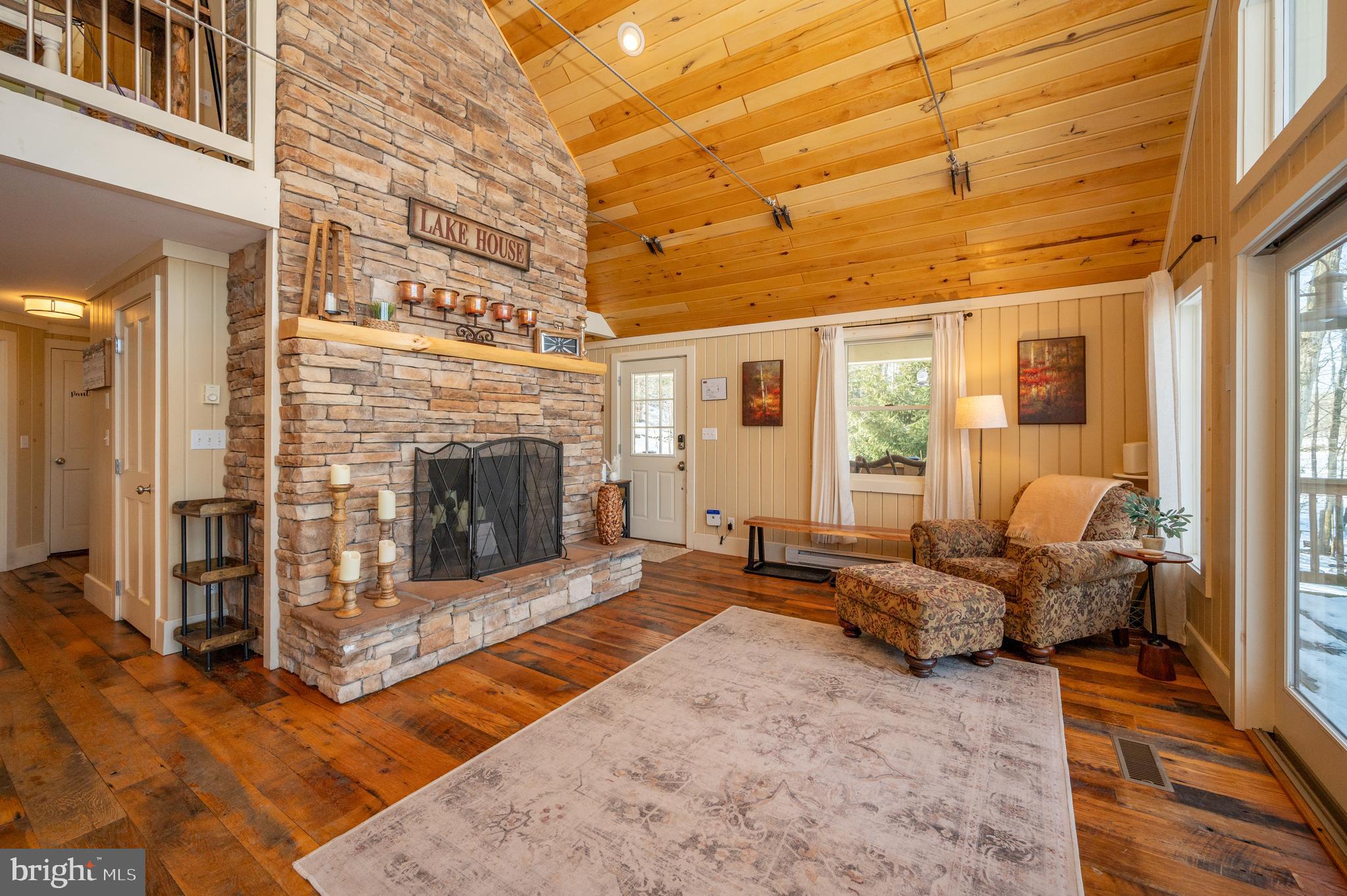 EDGEWATER - Residential