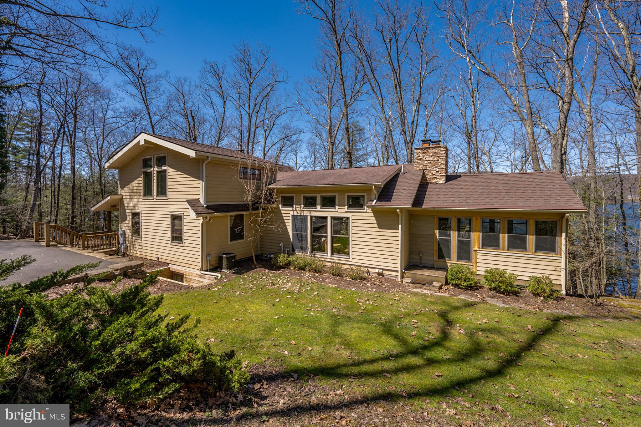 EDGEWATER - Residential