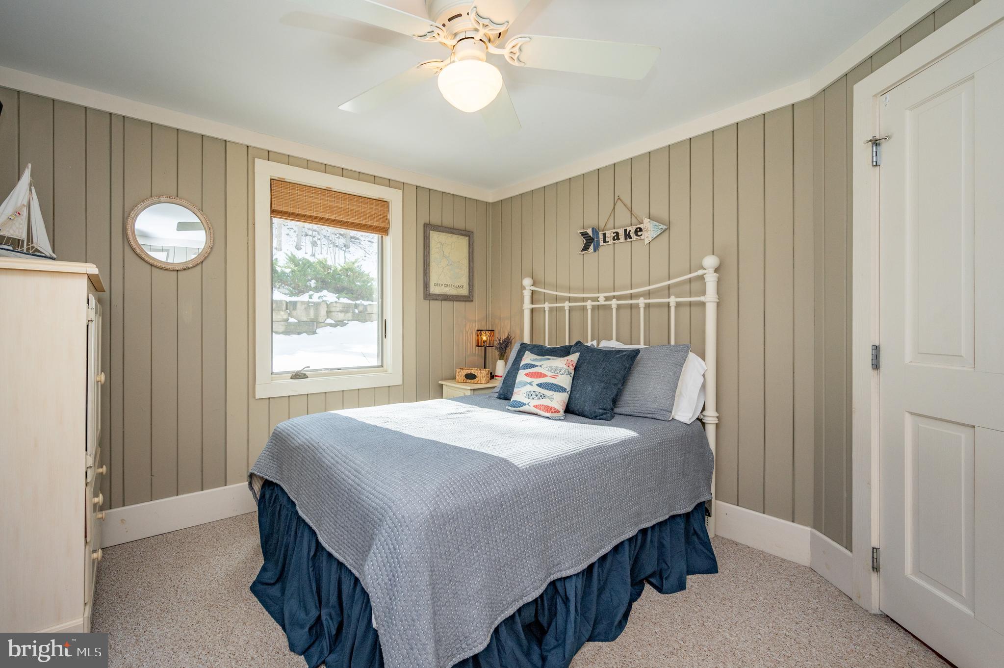 EDGEWATER - Residential