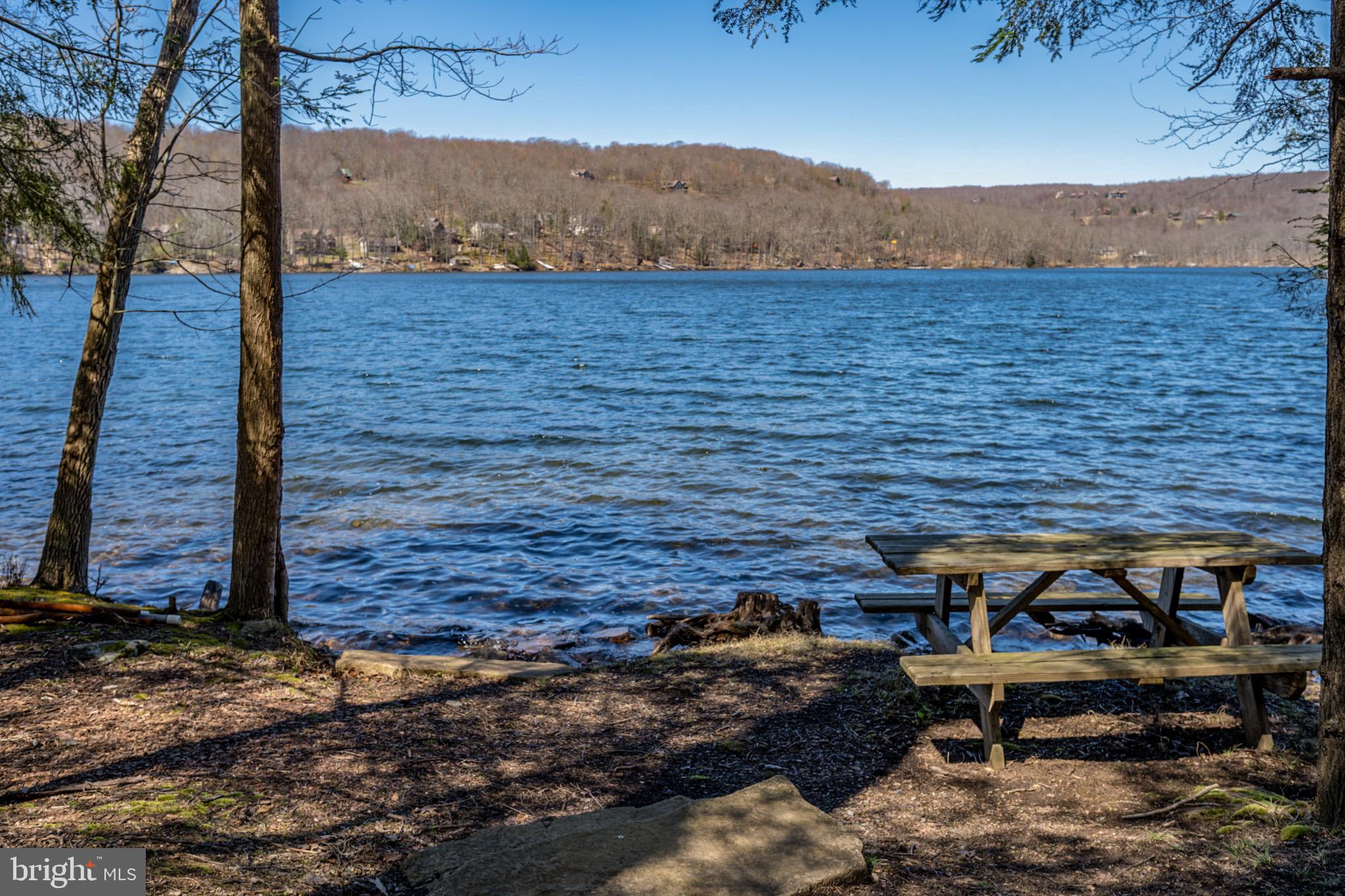 EDGEWATER - Residential