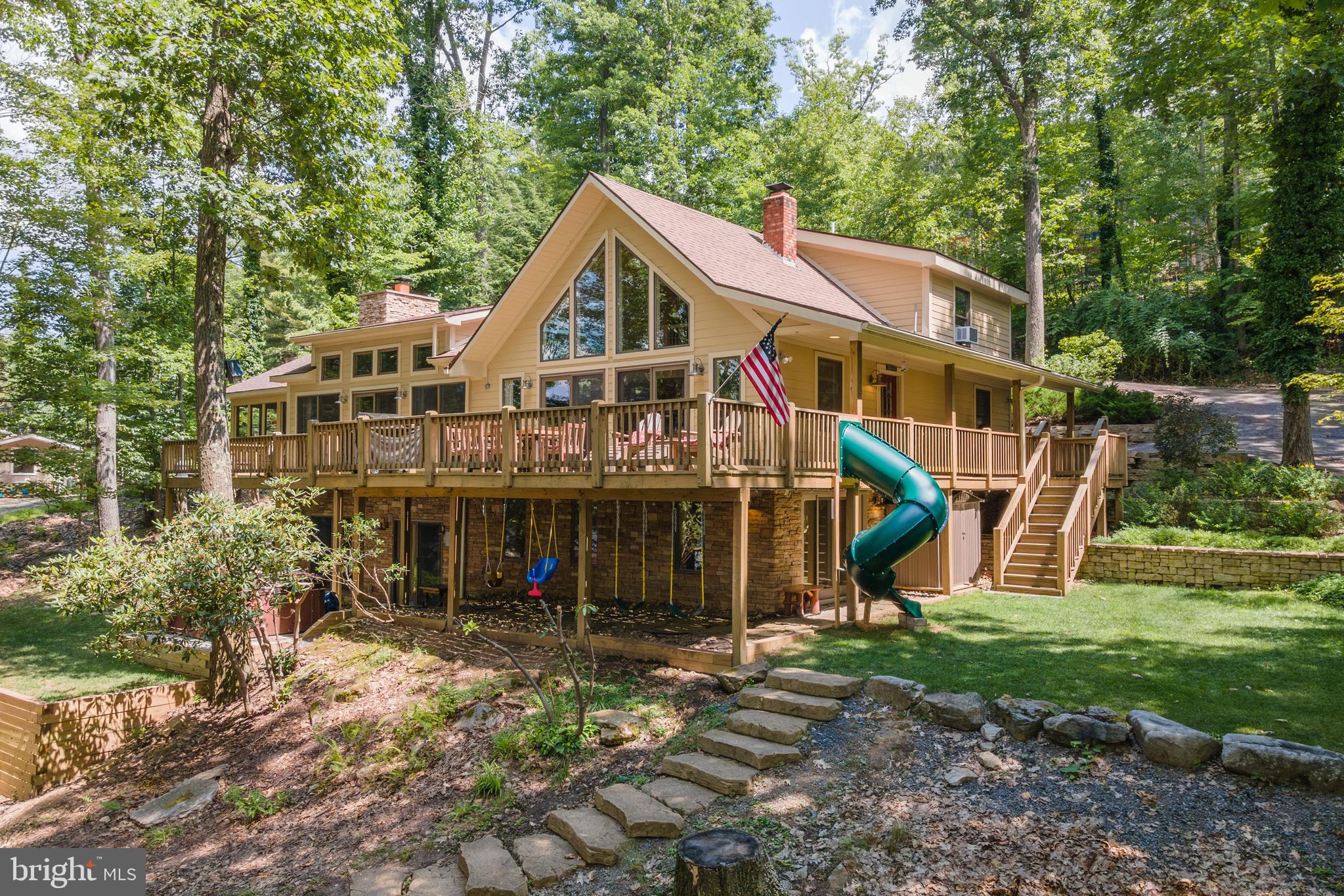 EDGEWATER - Residential