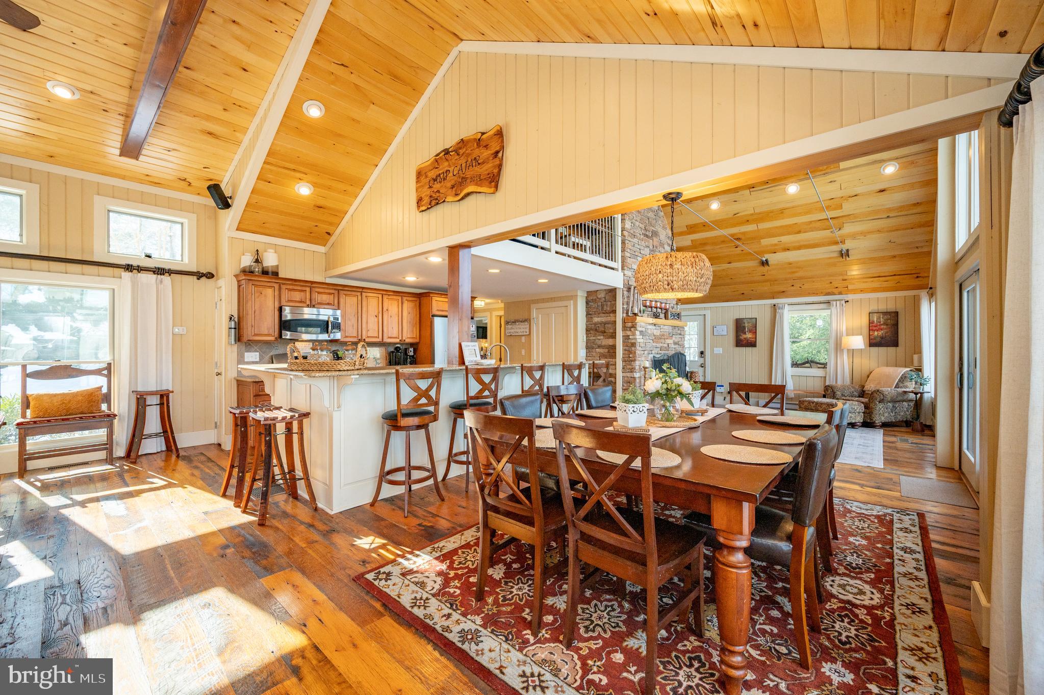 EDGEWATER - Residential