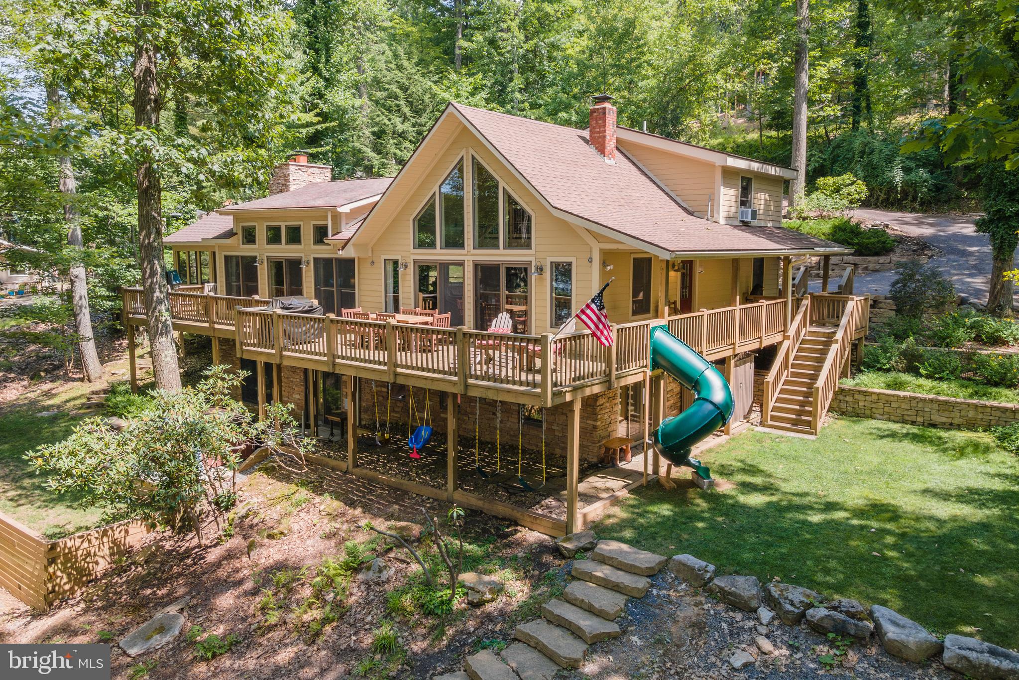 EDGEWATER - Residential