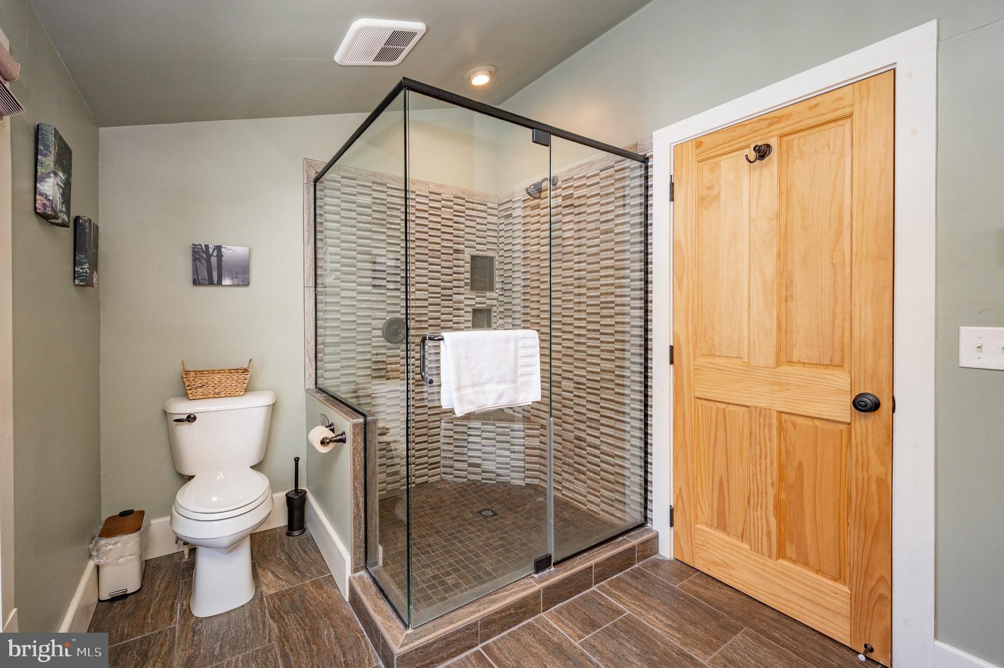 EDGEWATER - Residential