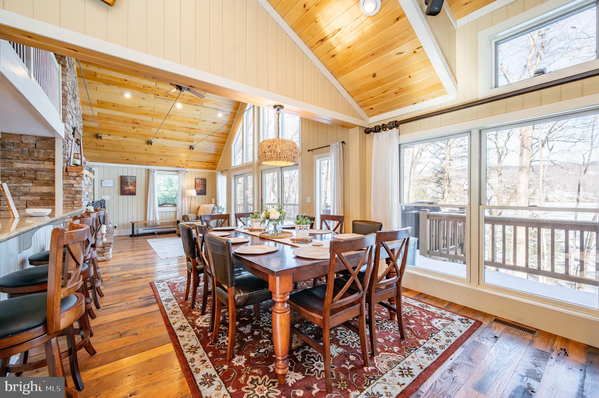 EDGEWATER - Residential