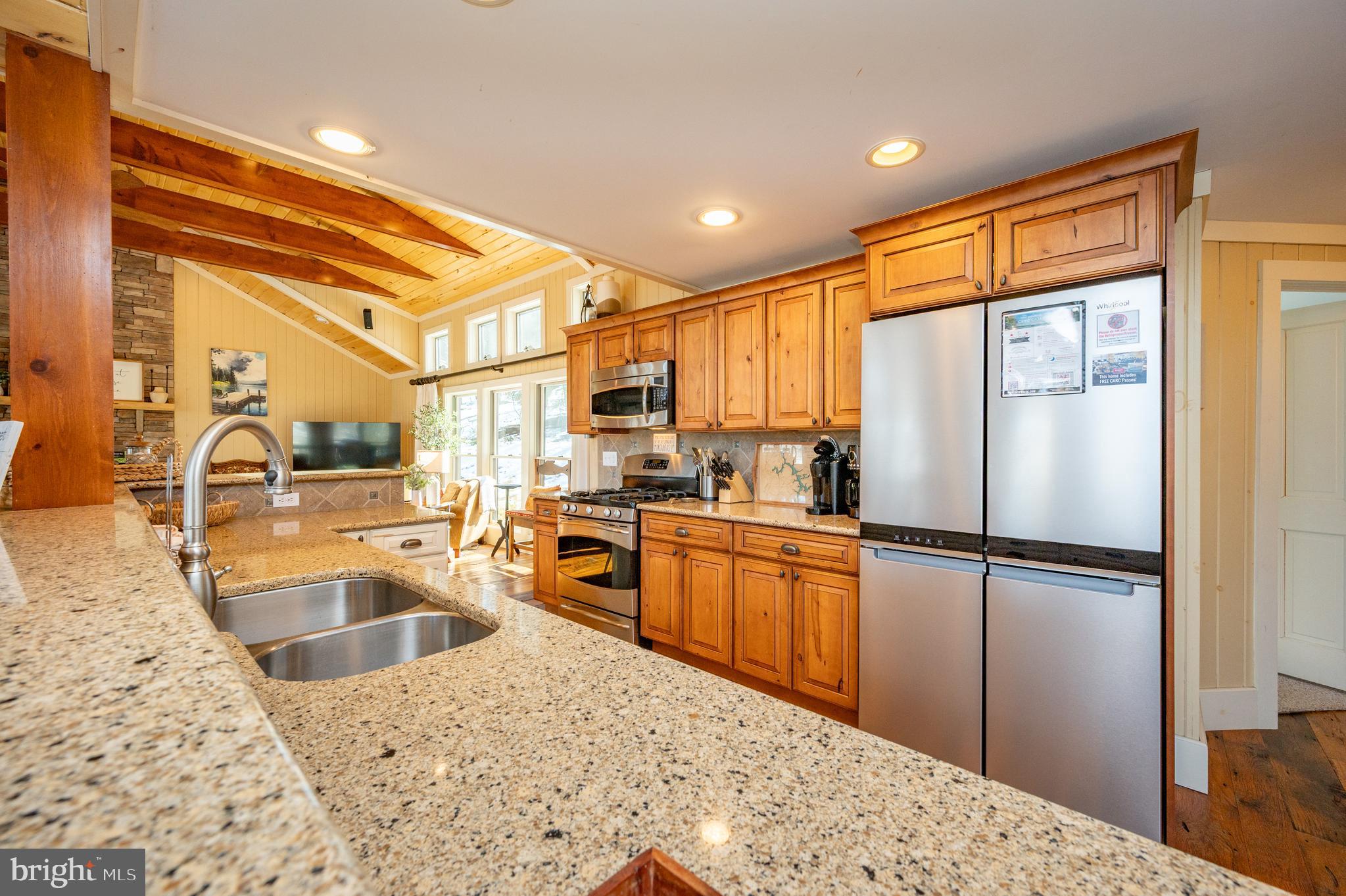 EDGEWATER - Residential