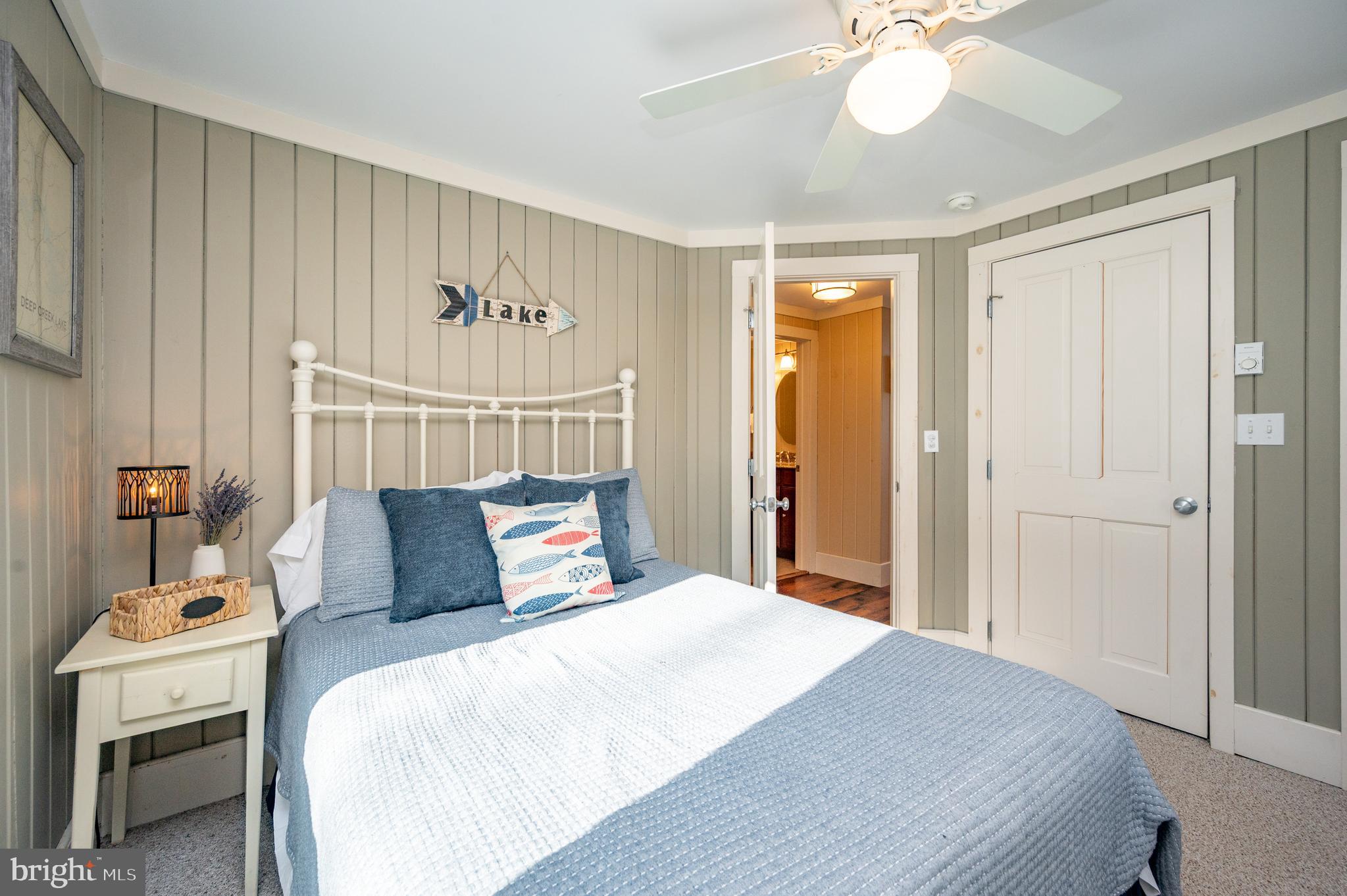 EDGEWATER - Residential