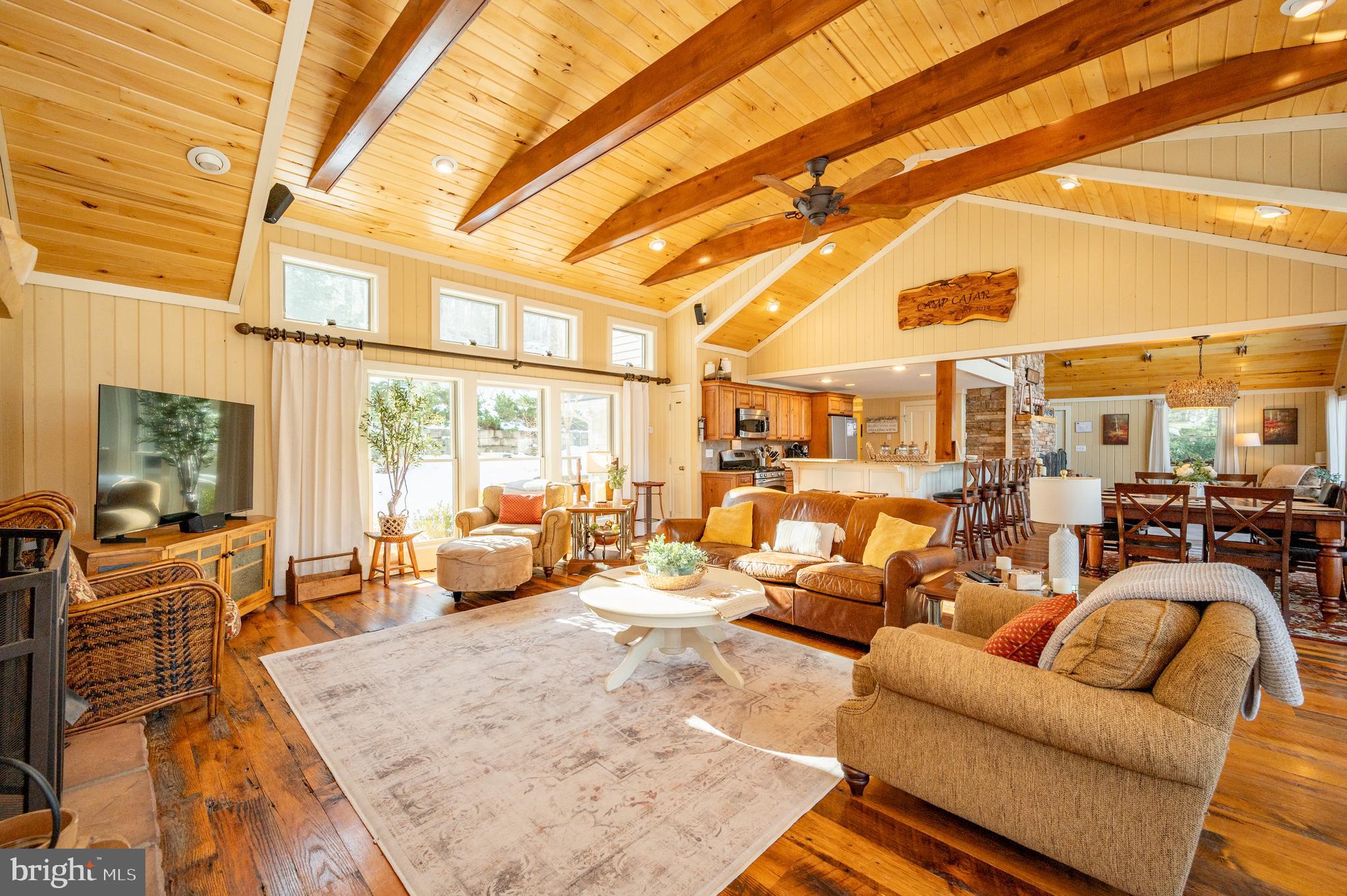 EDGEWATER - Residential