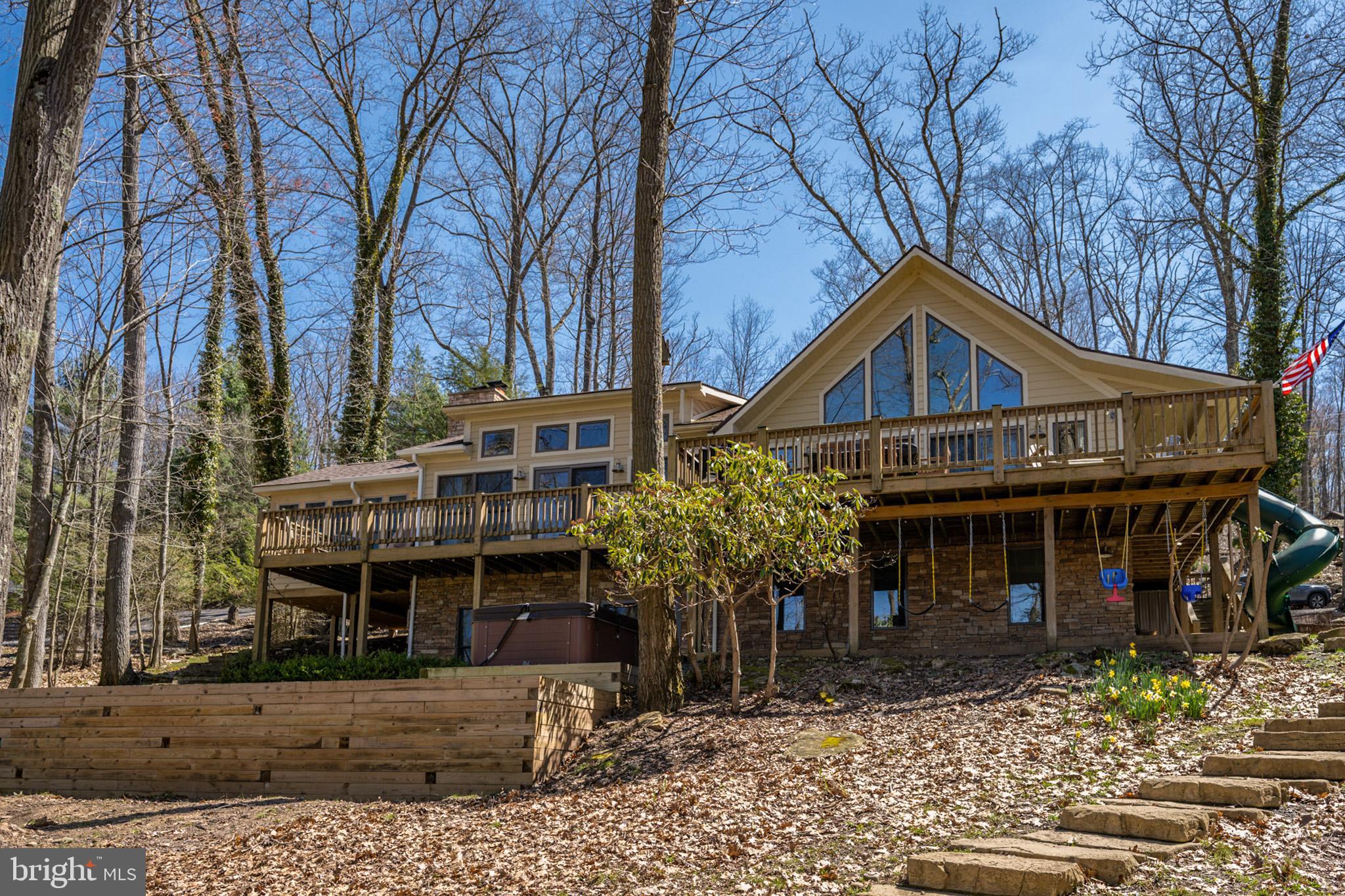 EDGEWATER - Residential