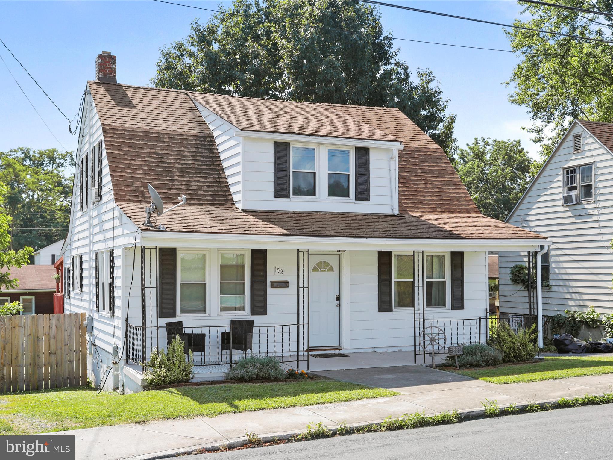 152 SCHOOL STREET