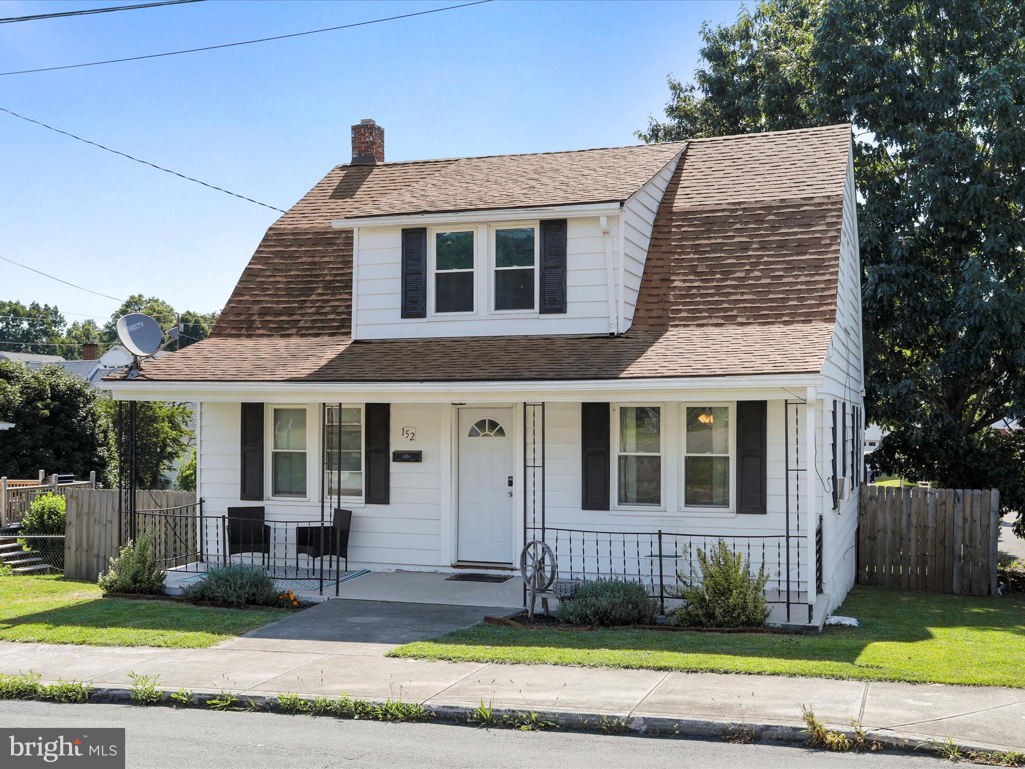 152 SCHOOL STREET