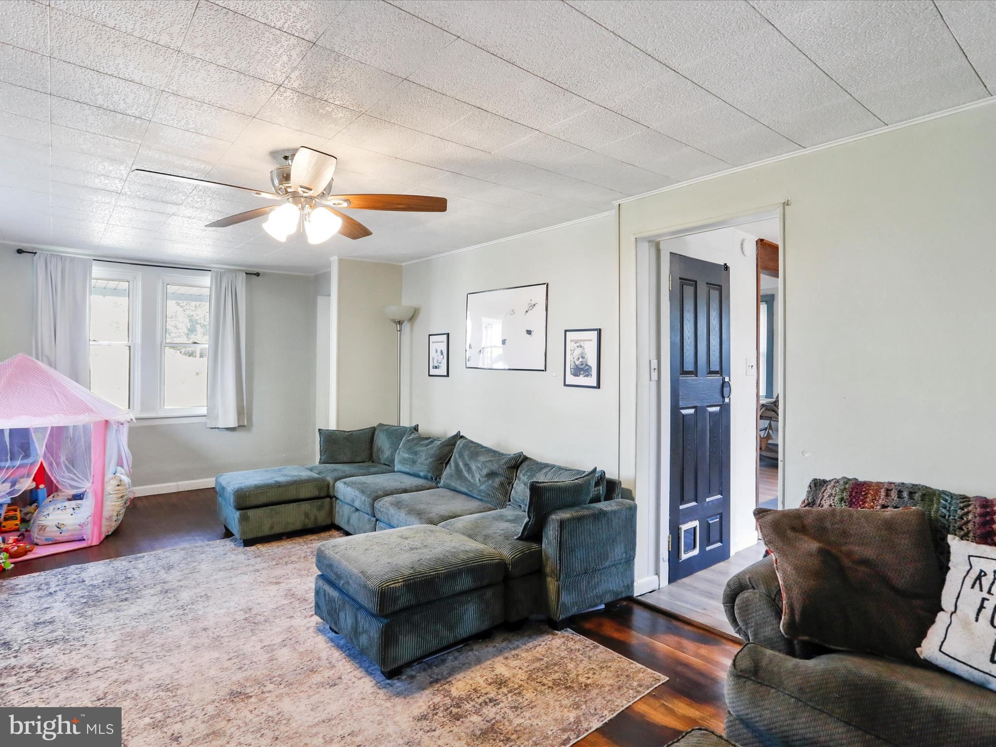 TOWN OF ROMNEY - Residential